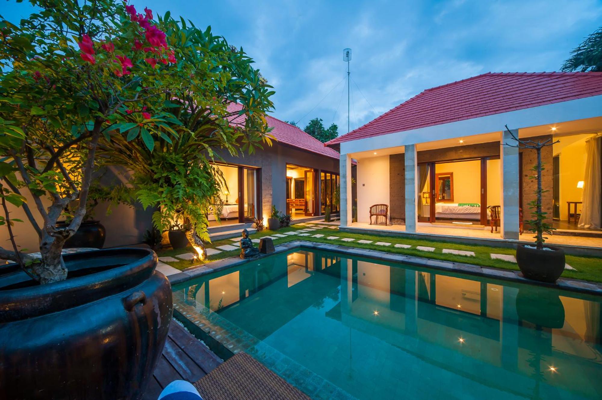Three-Bedroom Villa - Photo 24