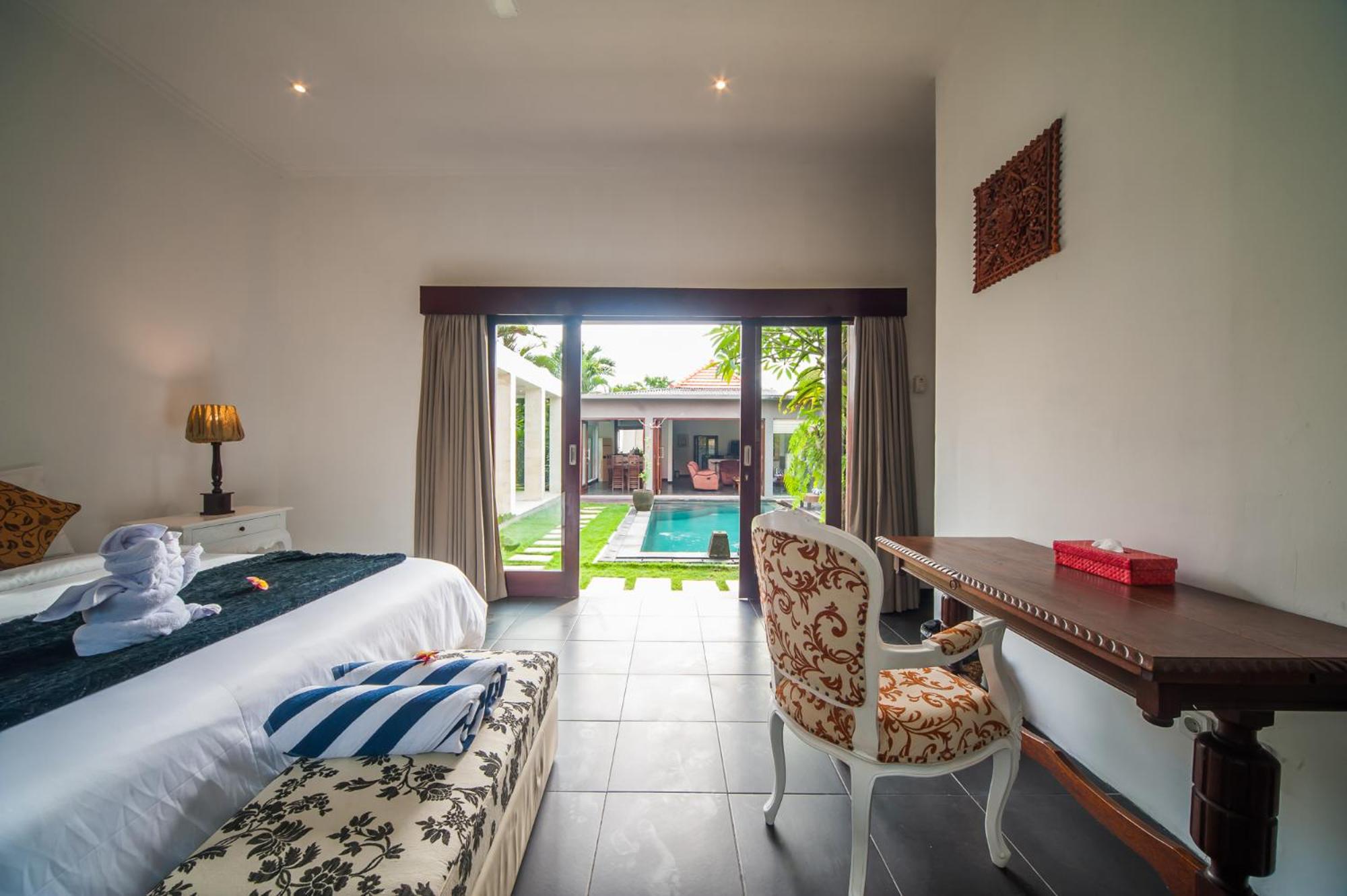 Three-Bedroom Villa - Photo 17