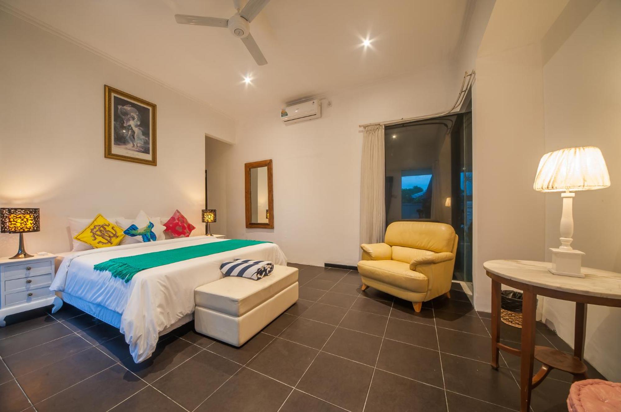 Three-Bedroom Villa - Photo 15