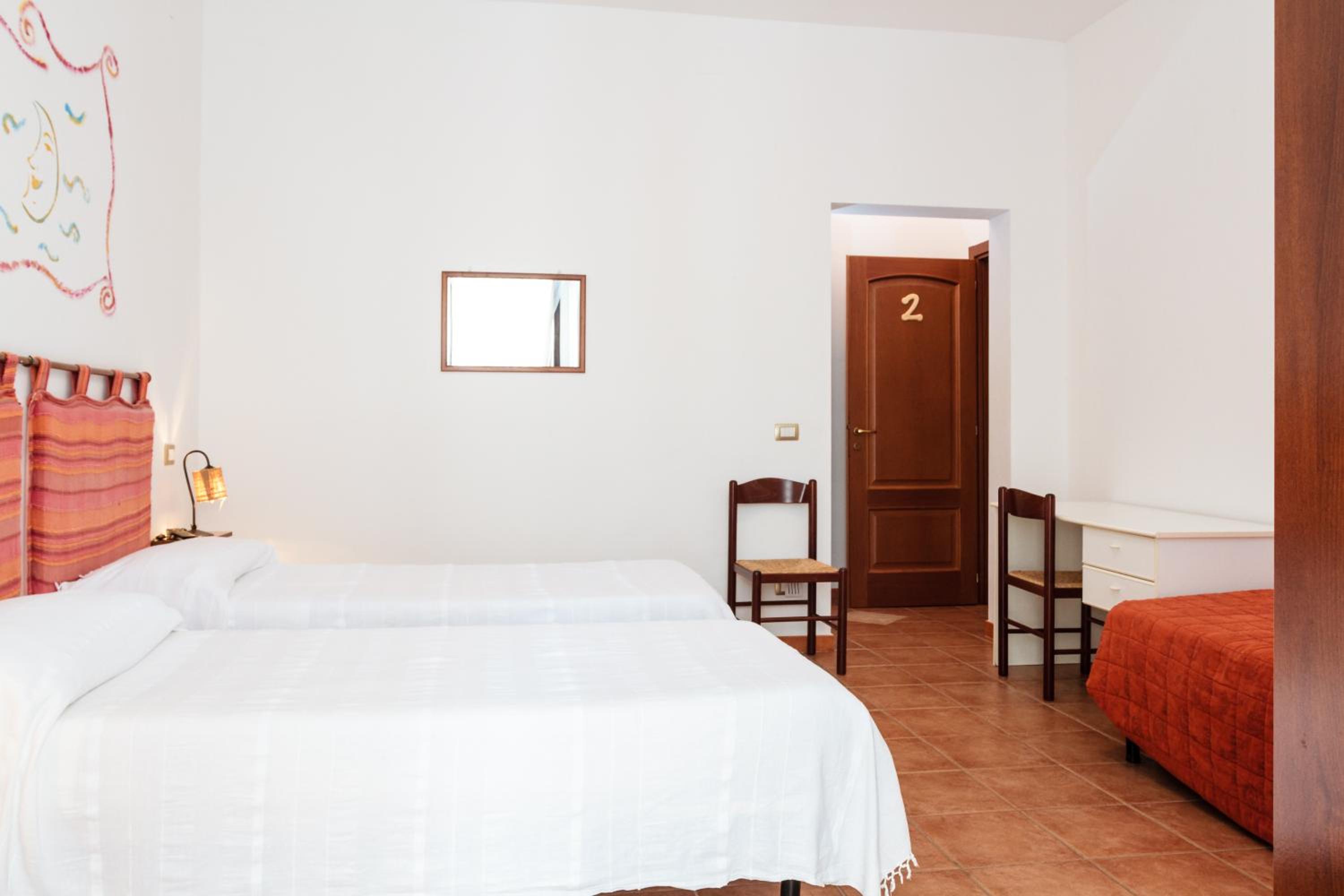 Triple Room - Photo 2