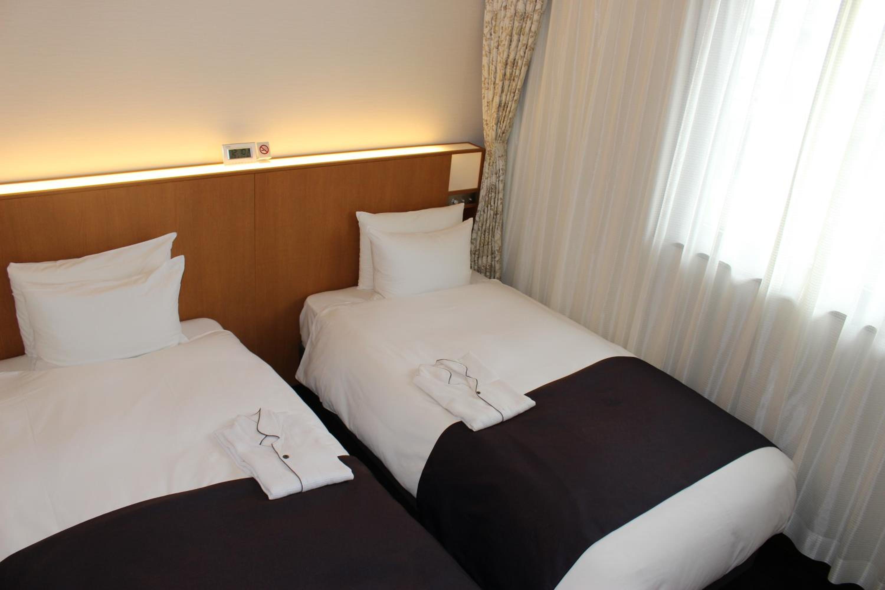 Standard Twin Room - Non-Smoking - Photo 5