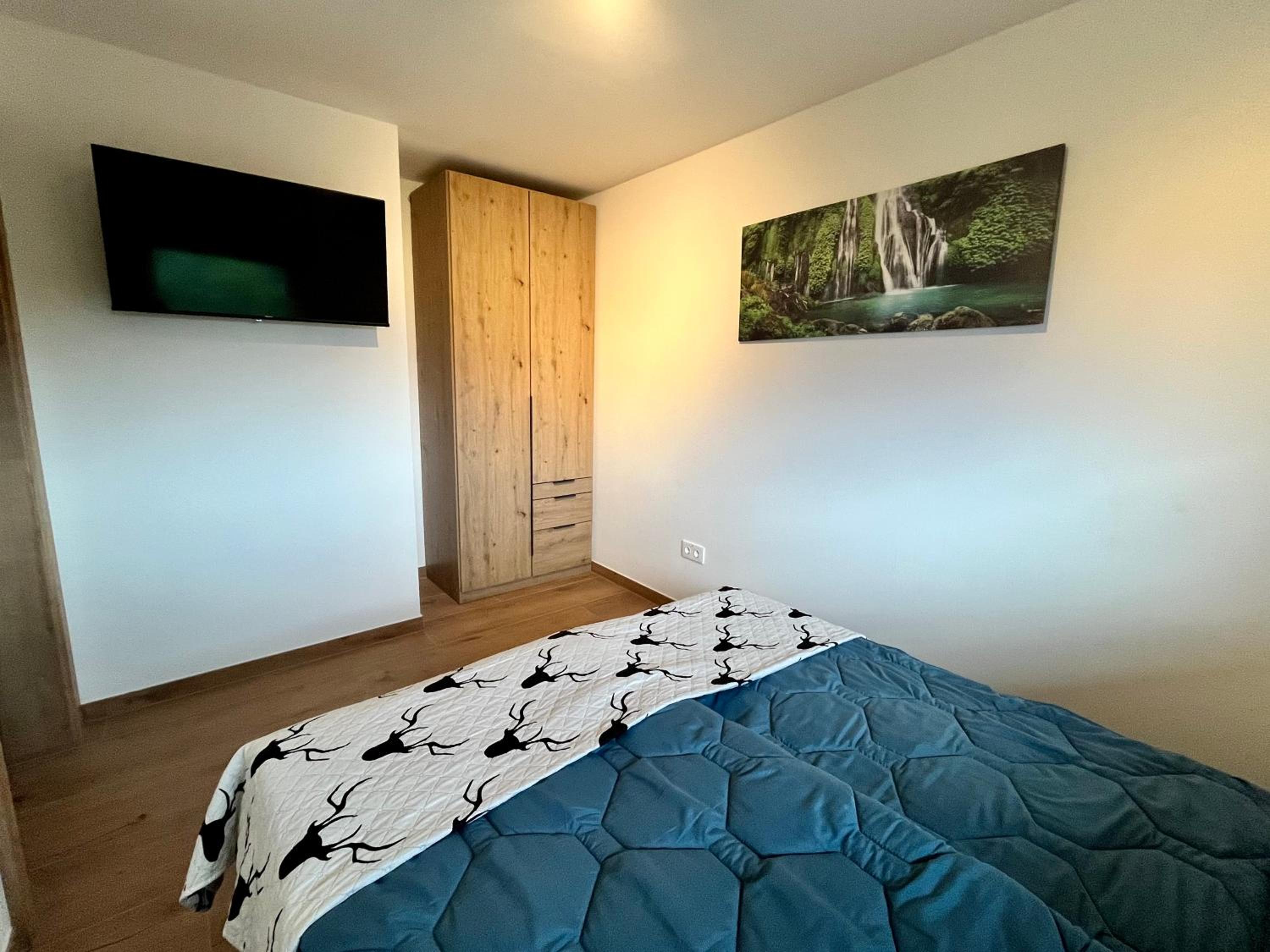 Two-Bedroom Apartment with Balcony photo 1