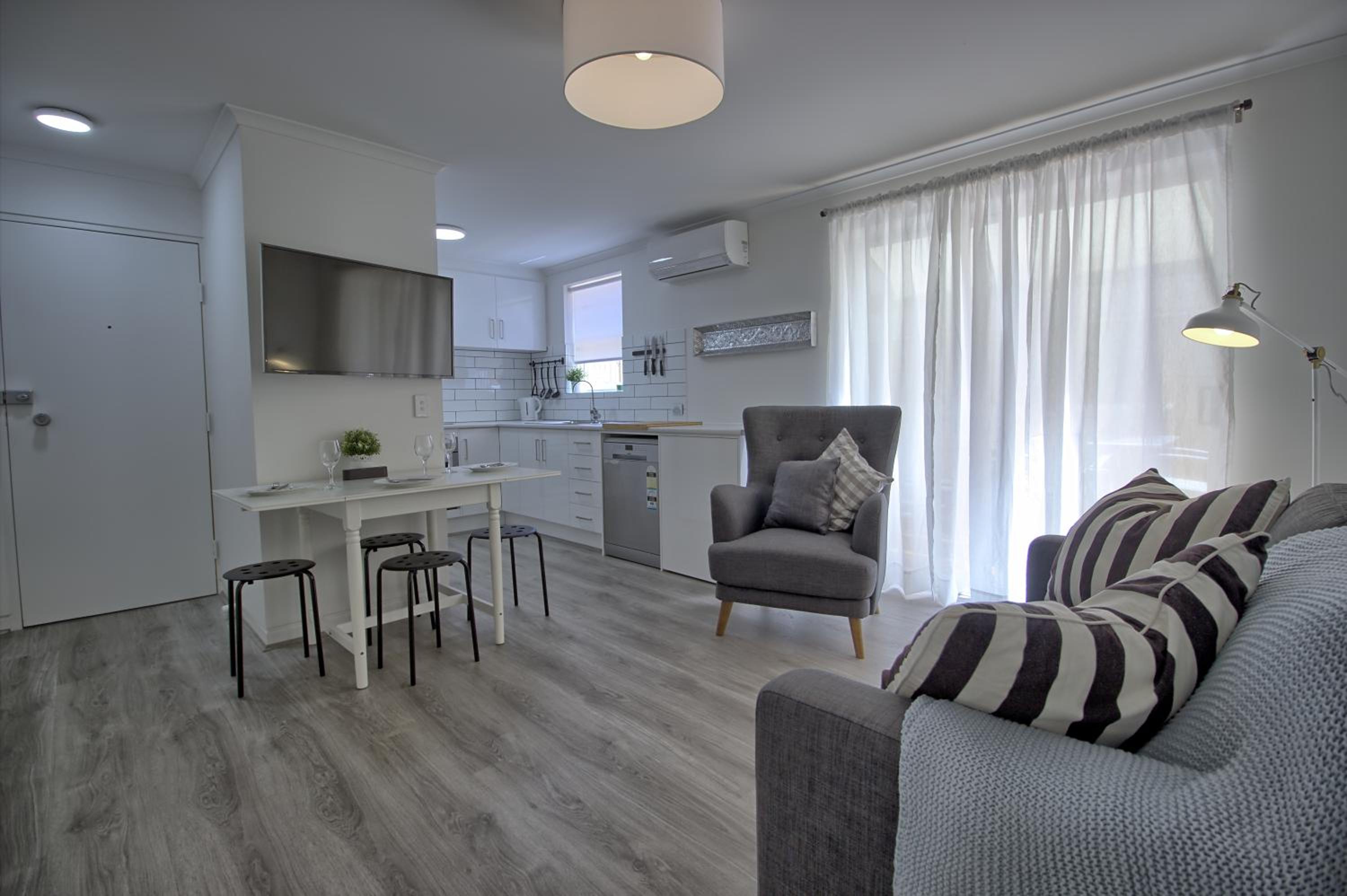 Two-Bedroom Modern Courtyard Apartment – Ground Floor