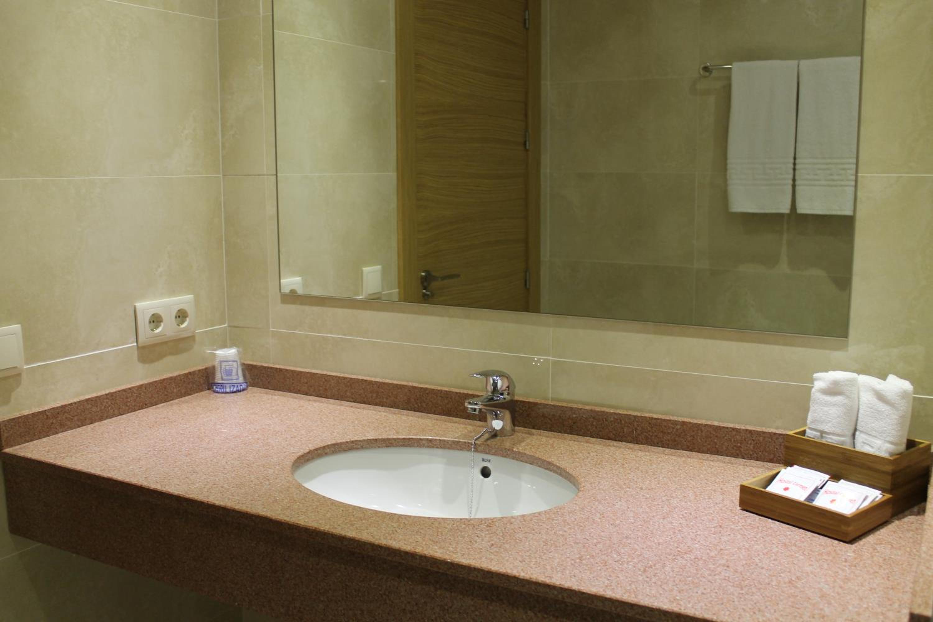 Double or Twin Room - Romantic Offer  photo 2