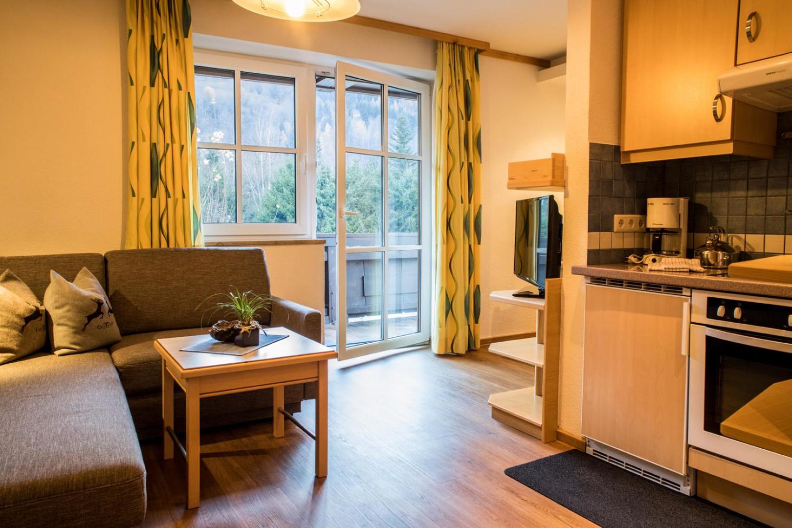 One-Bedroom Apartment with Balcony photo 2