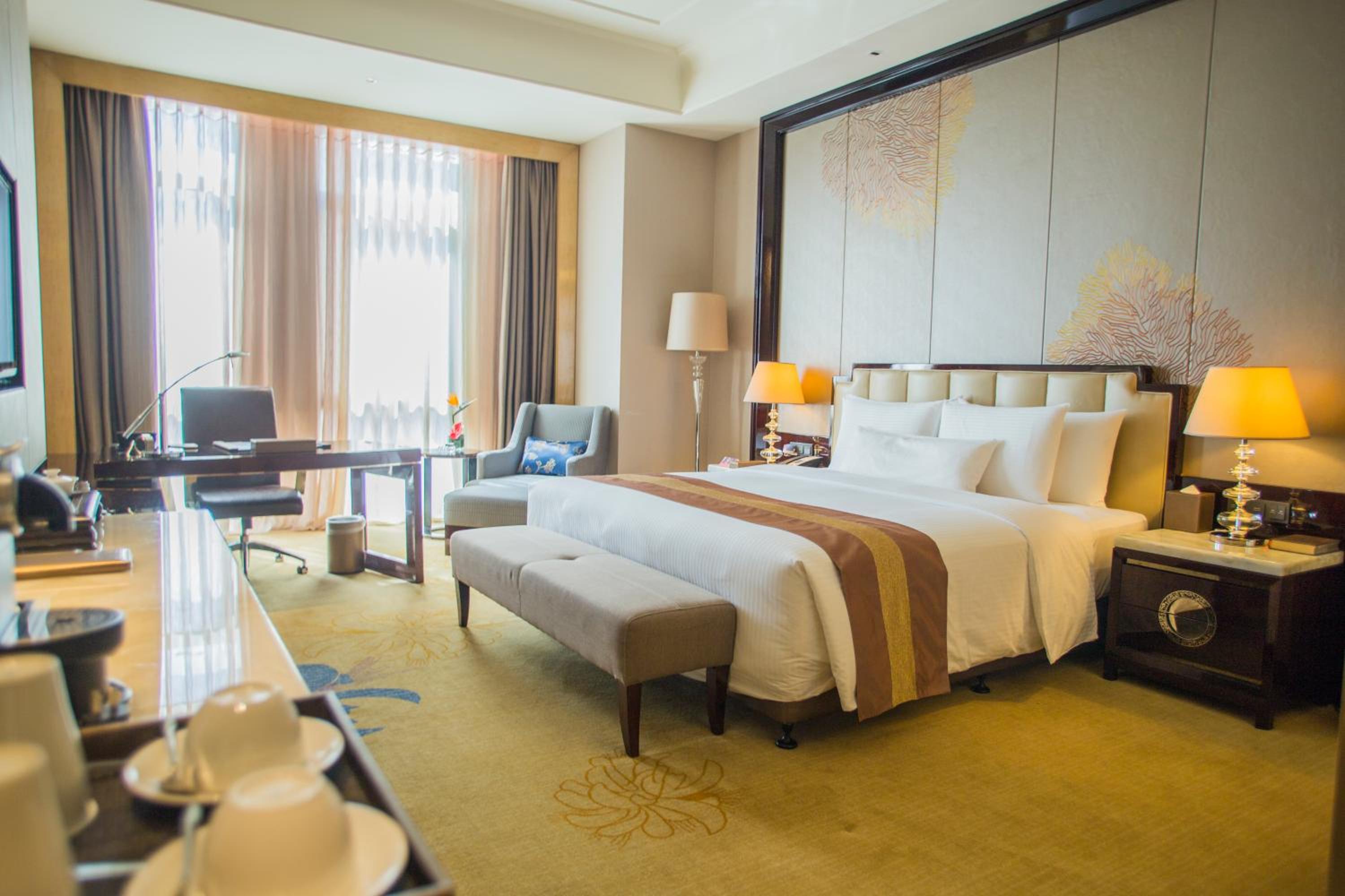 Grand Deluxe Double Room with Lake View