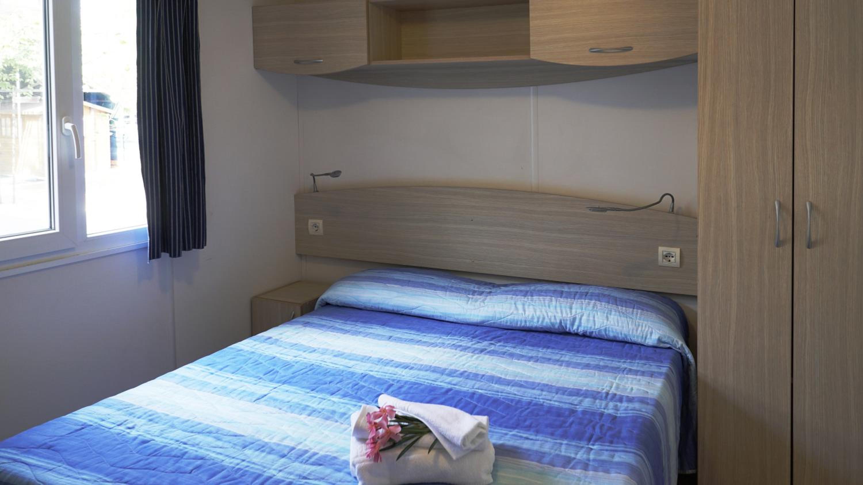 Mobile Home with 2 bedrooms photo 3