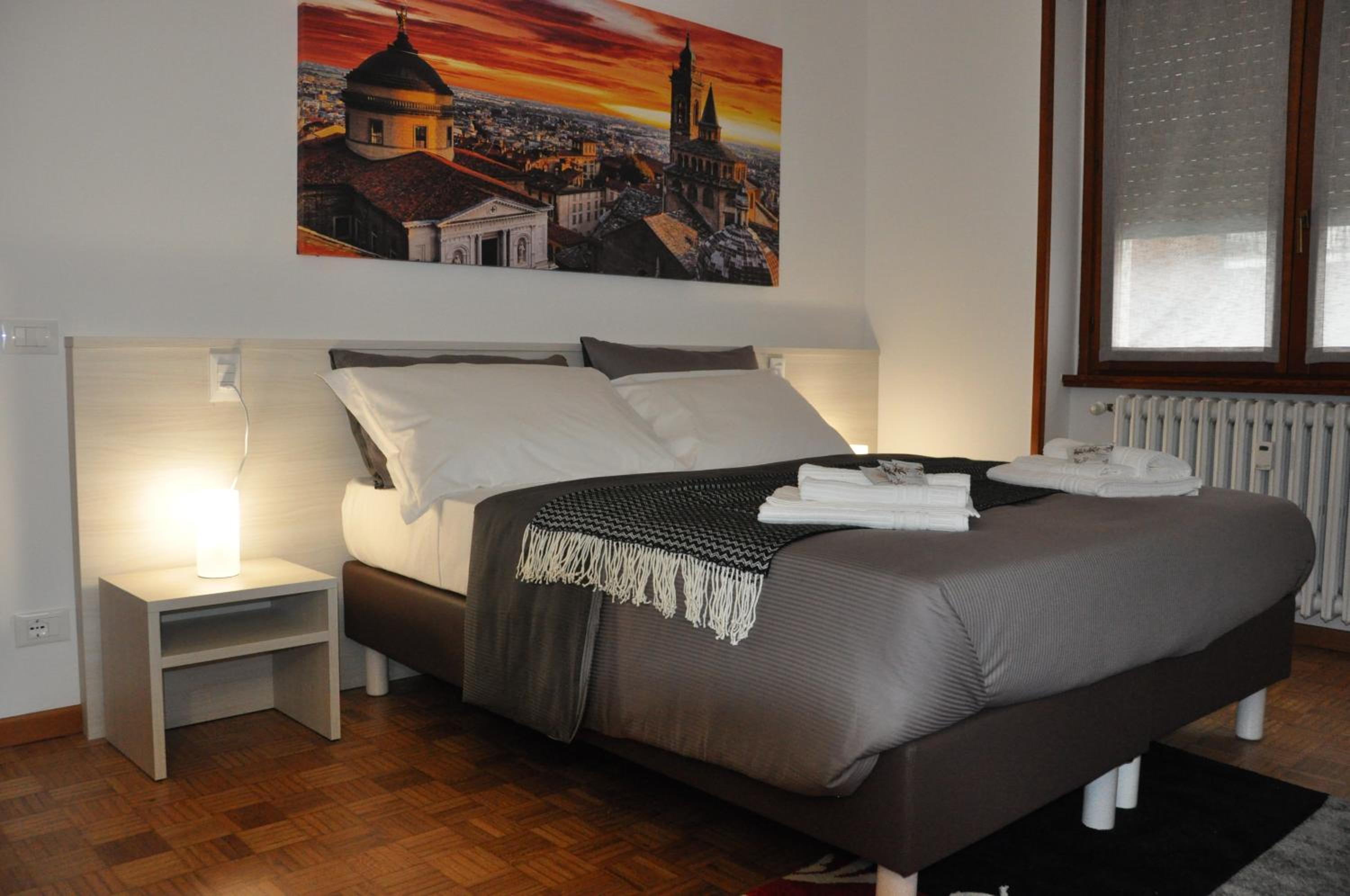 Double or Twin Room with Private Bathroom
