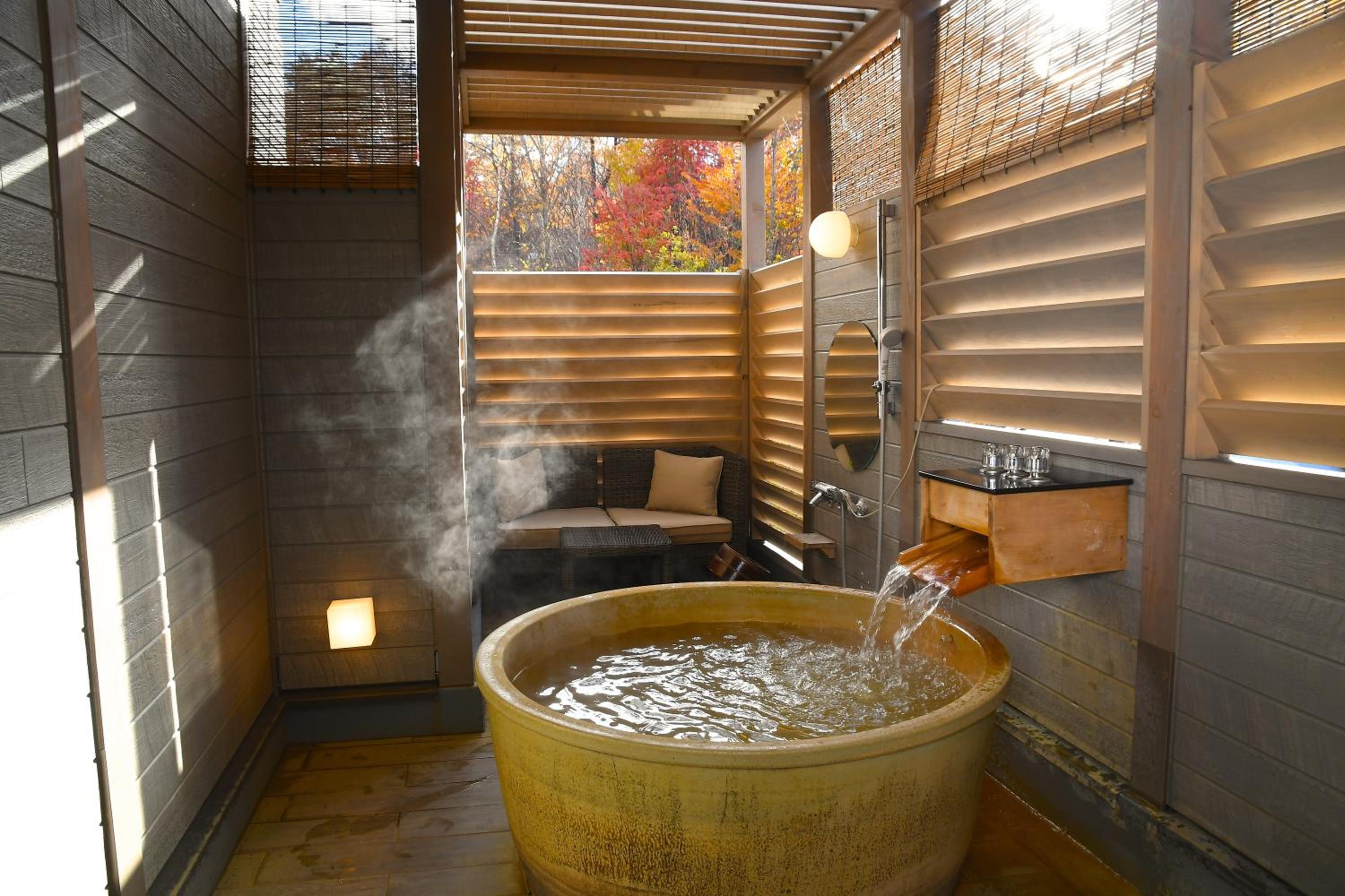 Suite with Tatami Area and Open-Air Bath - Photo 4