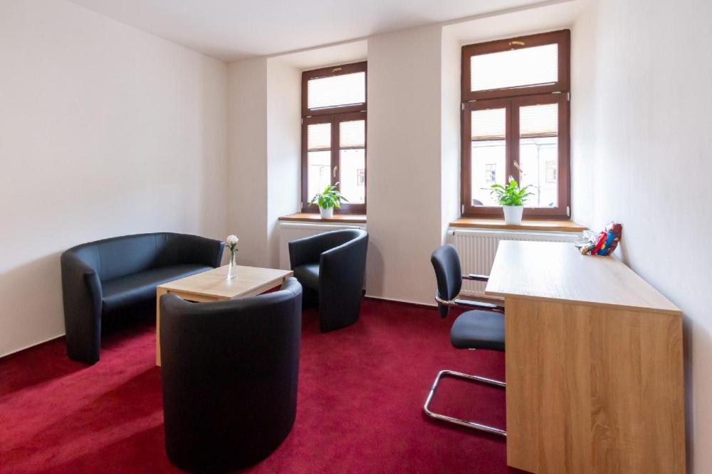 Double Room - Photo 8
