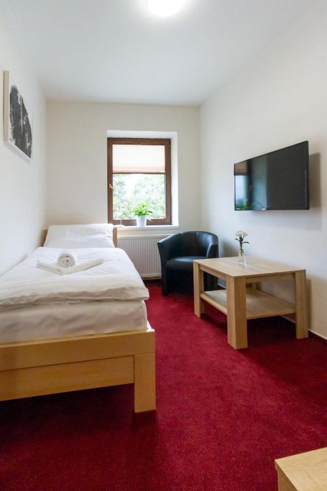 Single Room photo 3