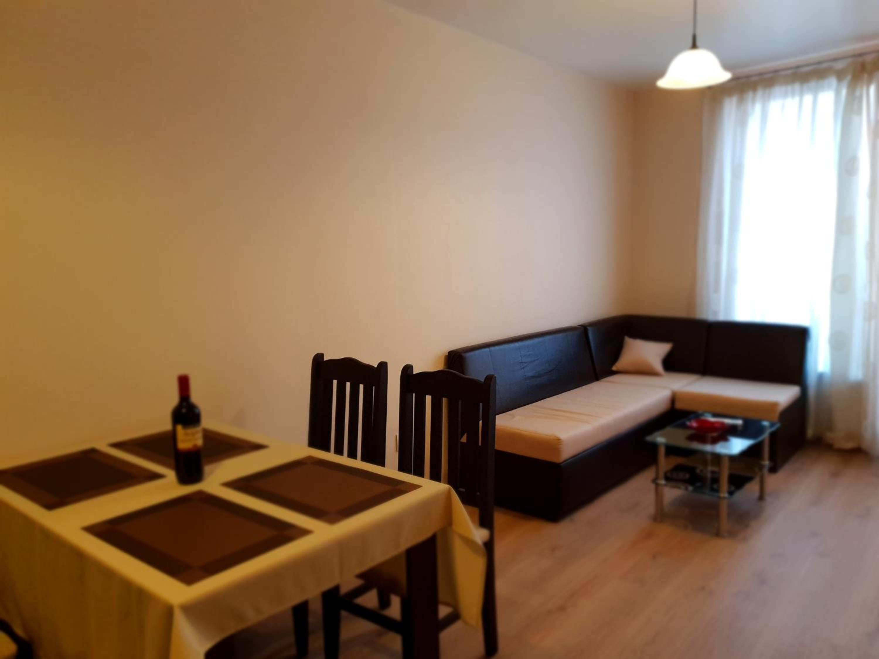 Apartment with Balcony - Photo 10