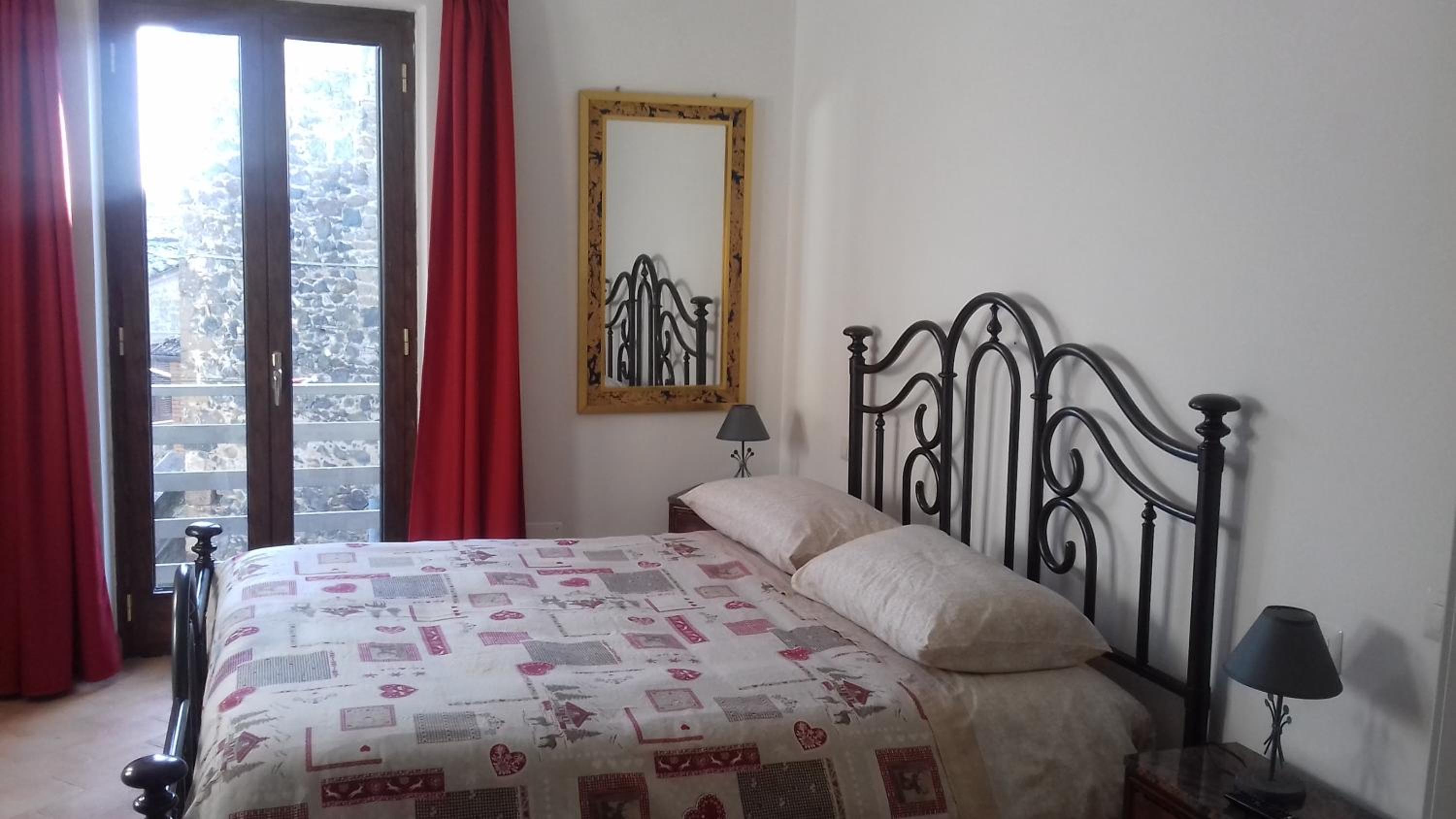 Deluxe Double Room with Balcony photo 2