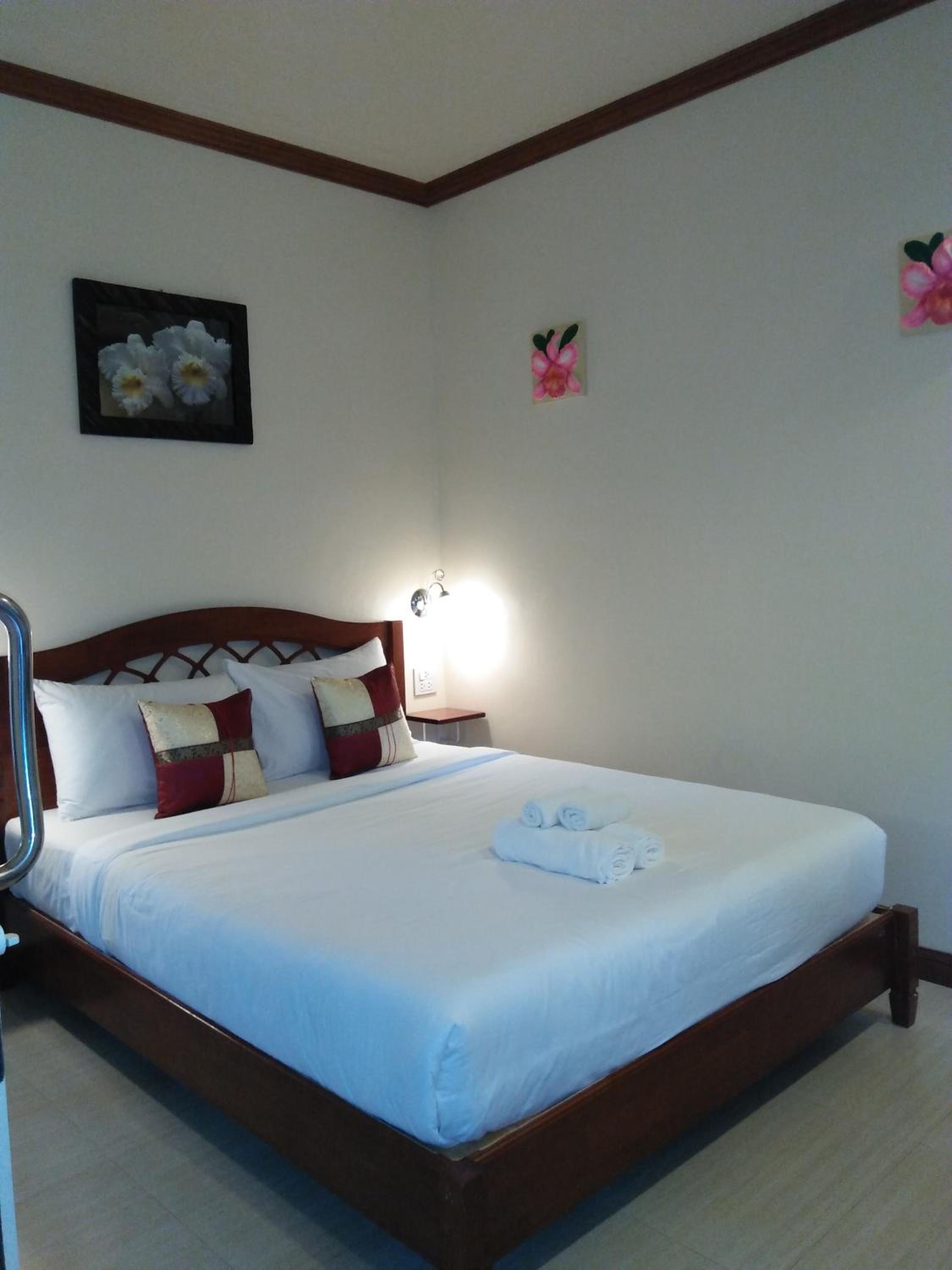 Queen Fan Room with Garden View
