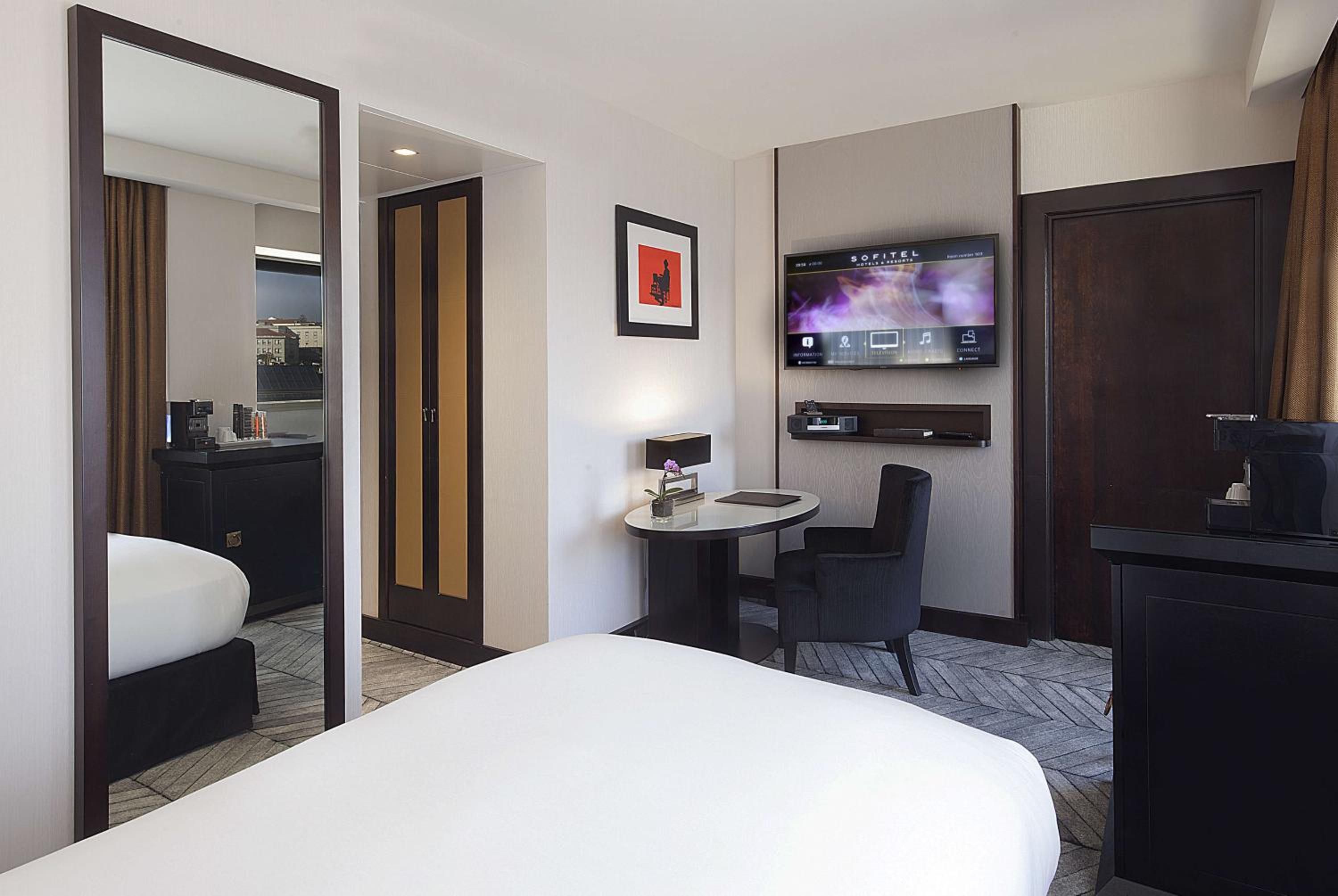 Classic Room with Single Bed thumbnail 5