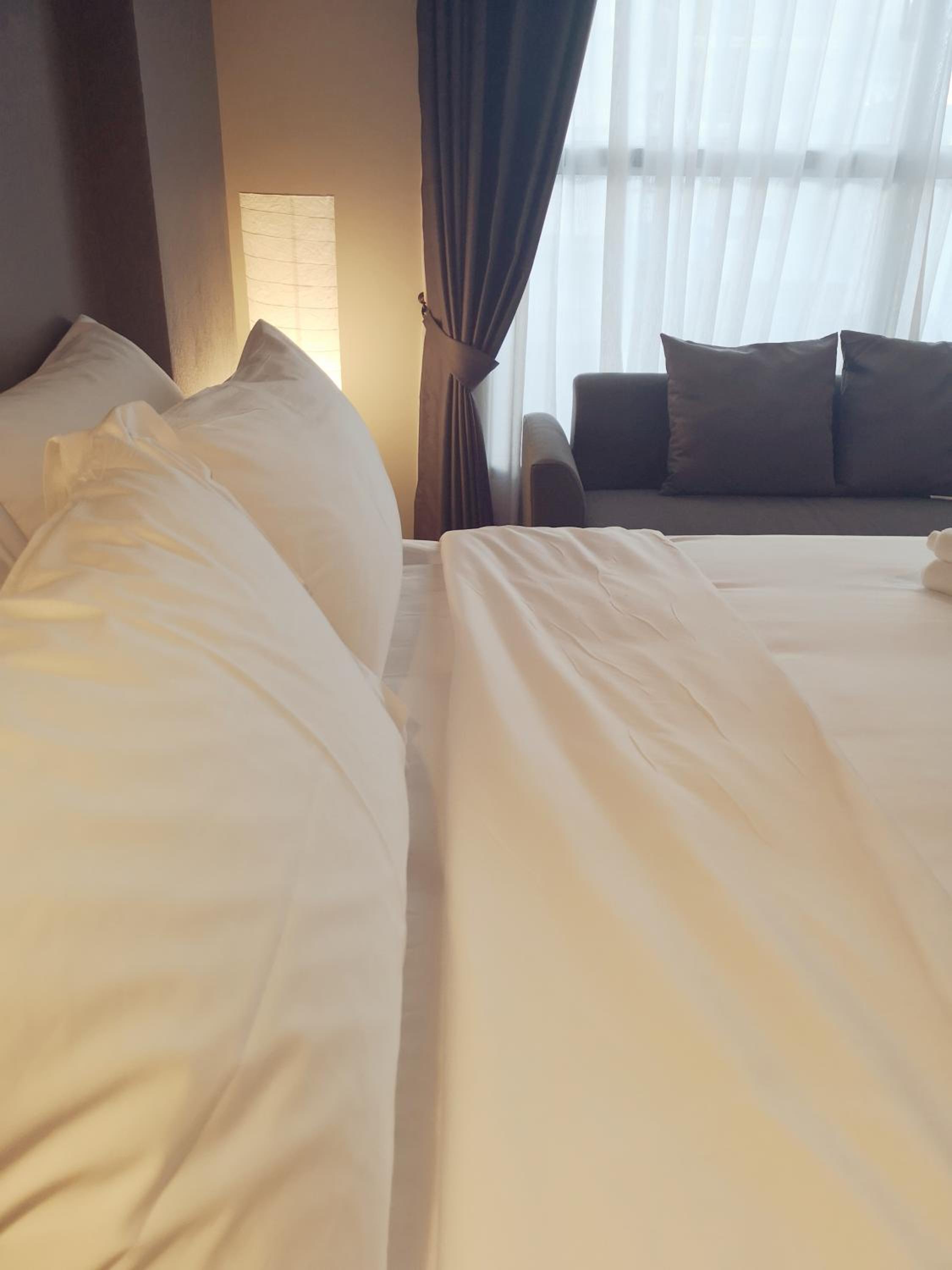 Standard Double Room - Photo 10