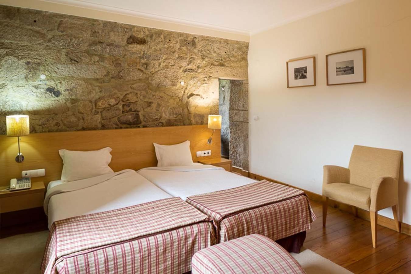 Double Room - Photo 11