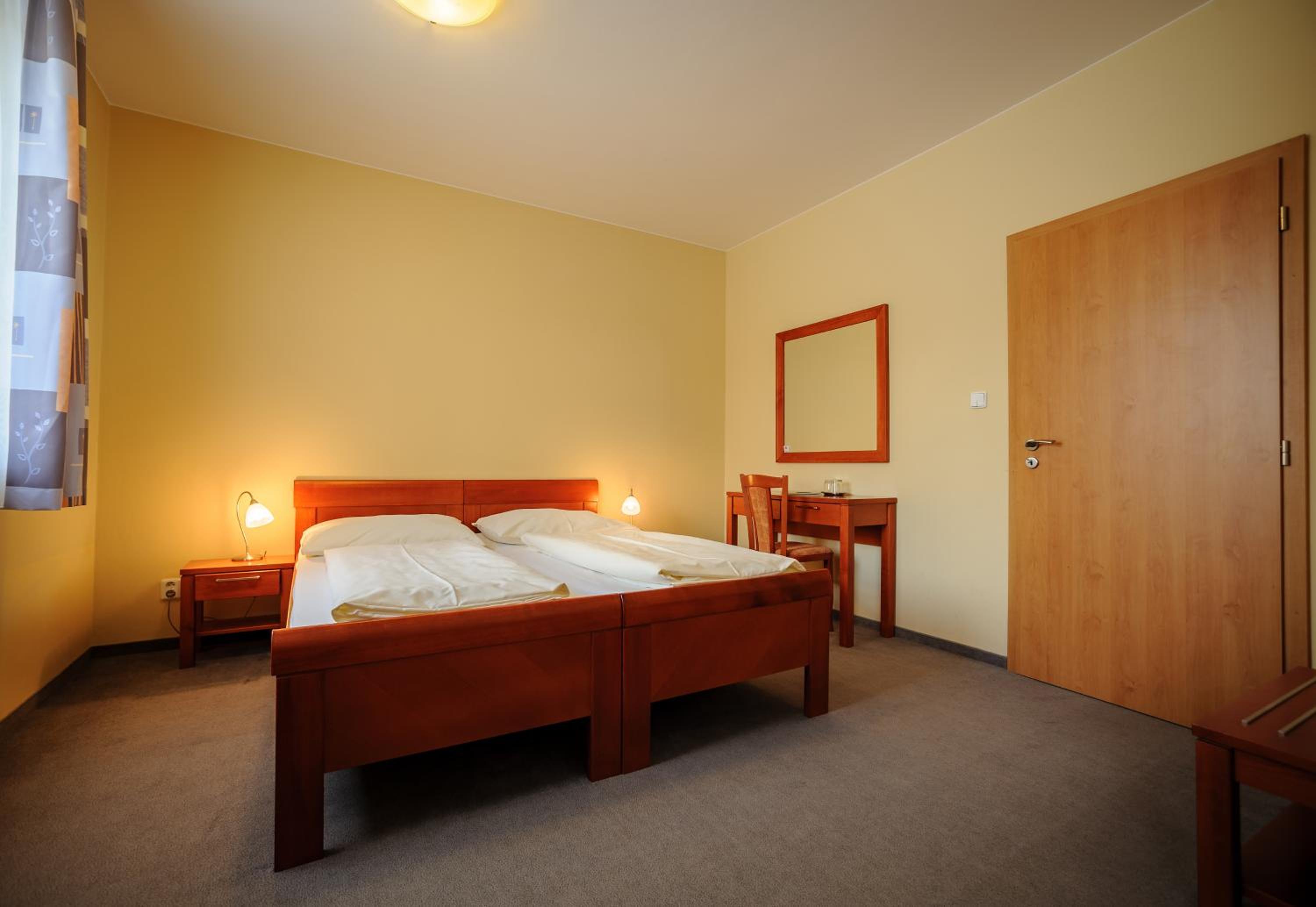 Double or Twin Room photo 1