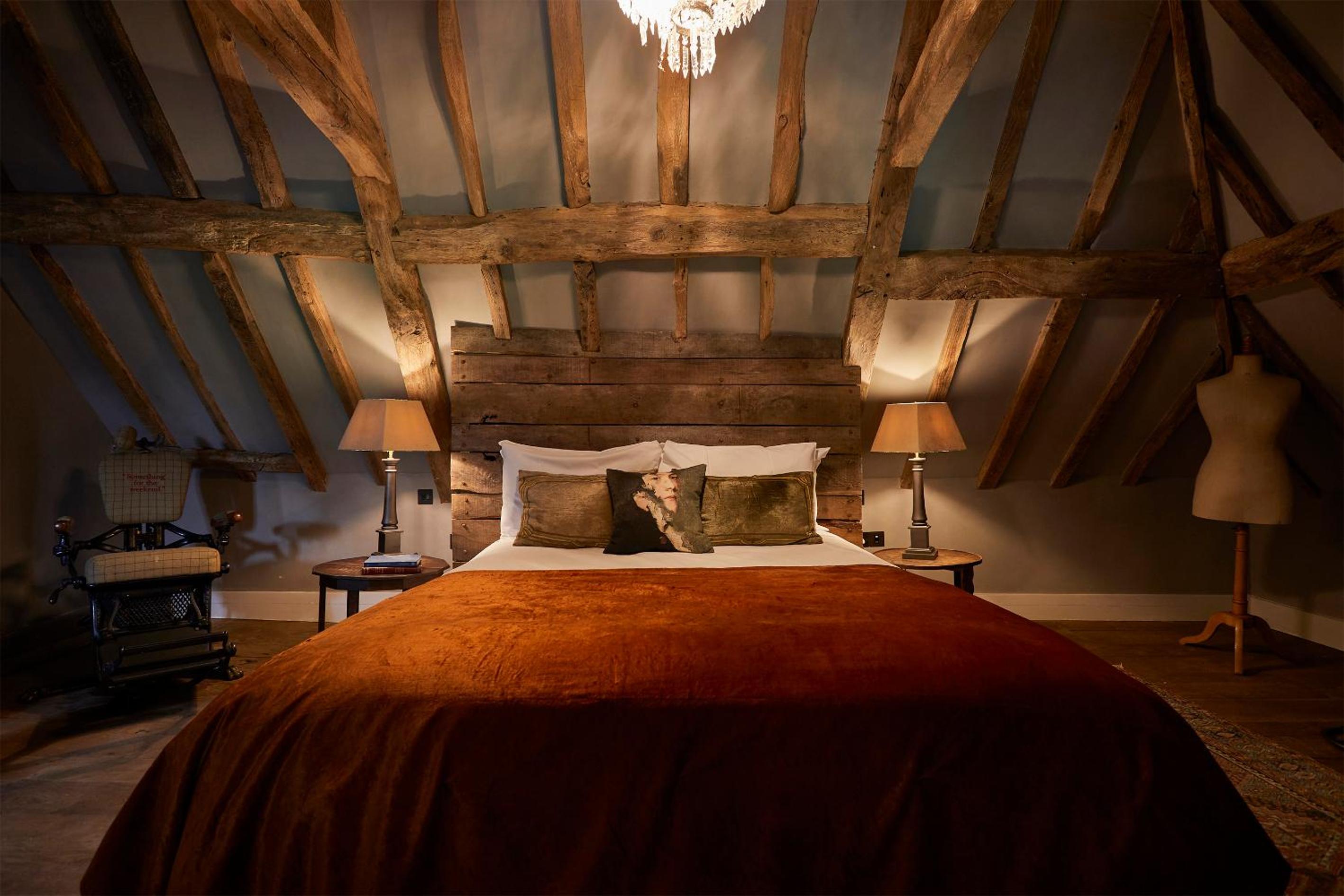 Suite - Photo 2