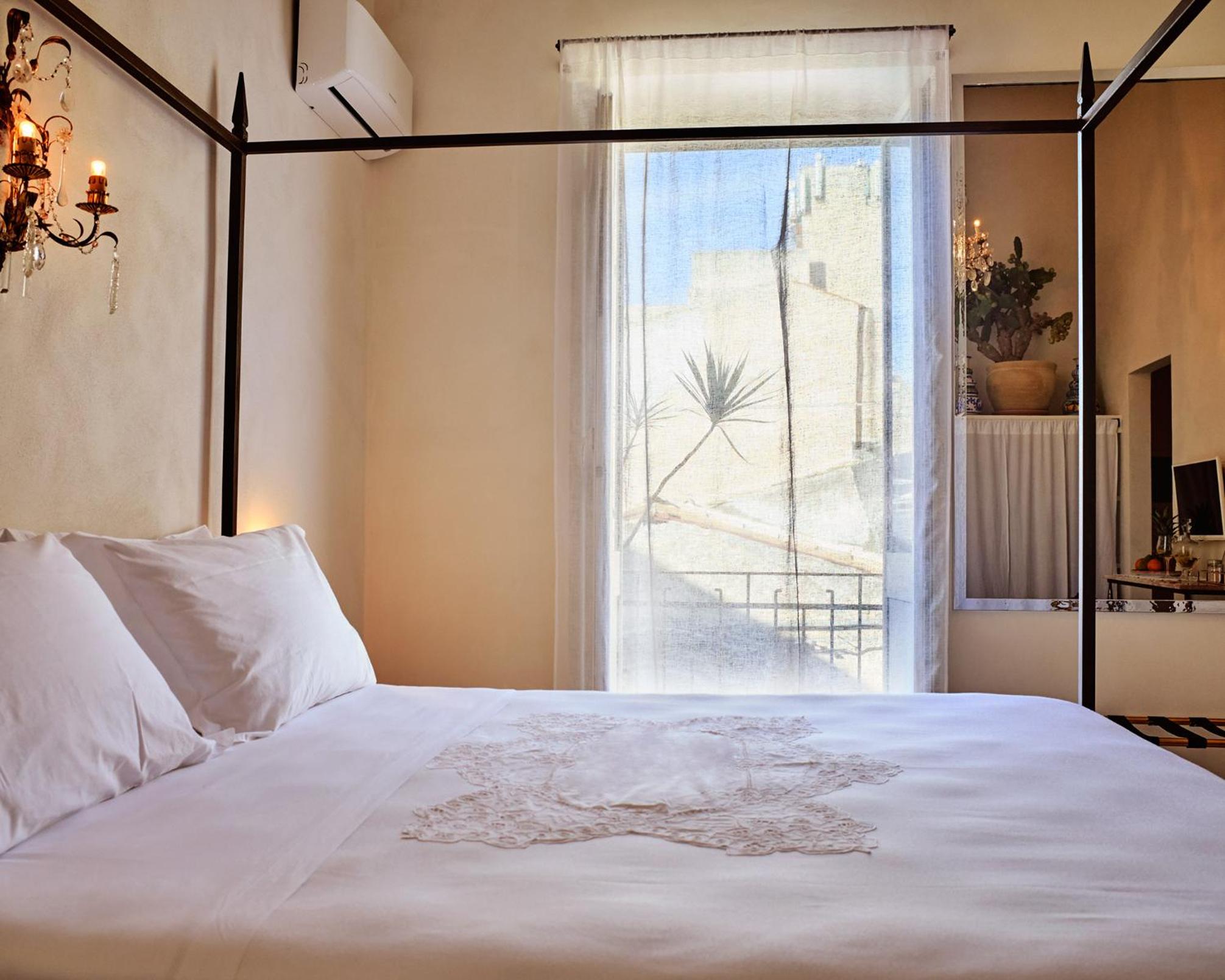Double Room with Balcony photo 1