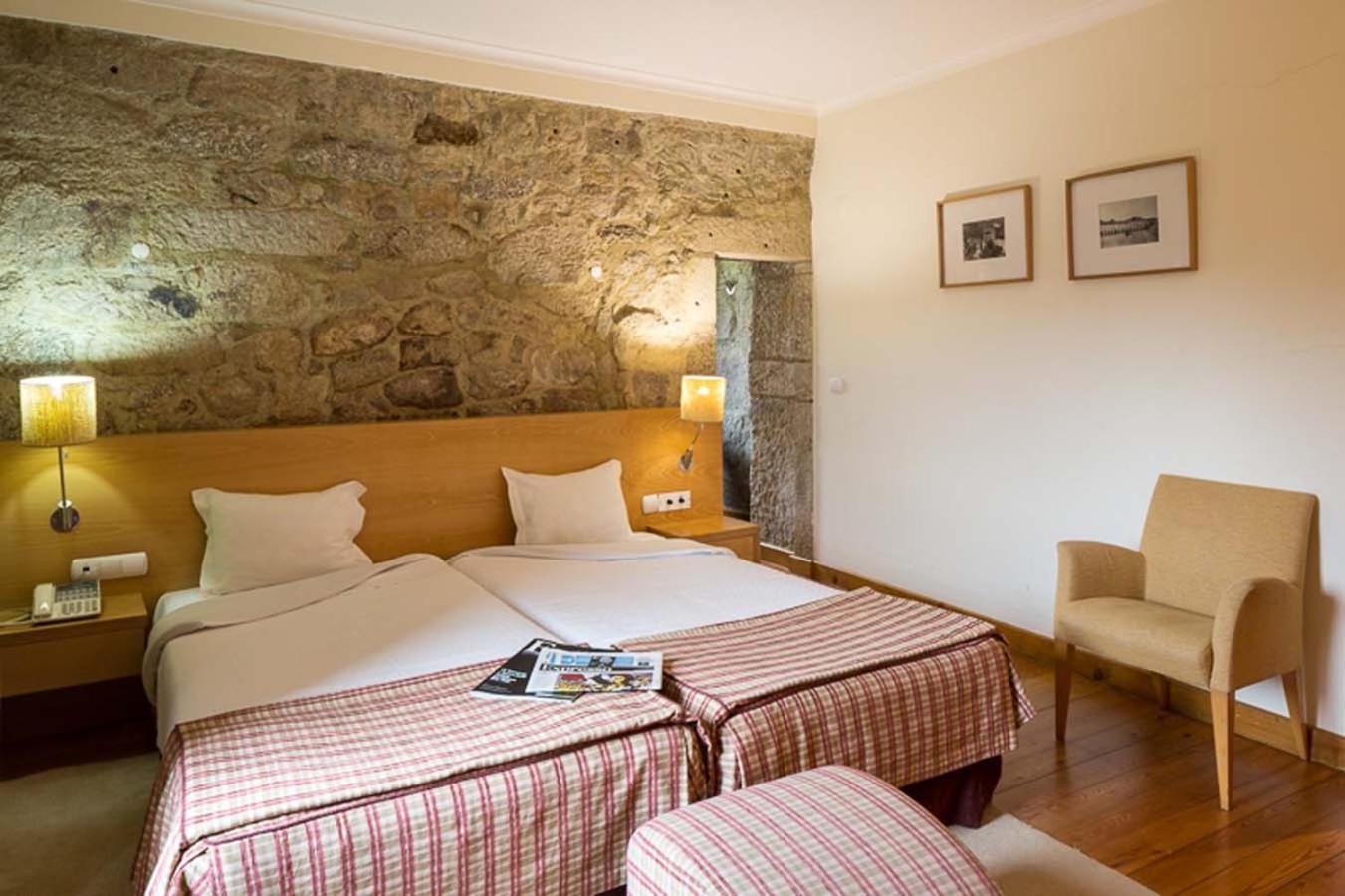 Twin Room - Photo 5