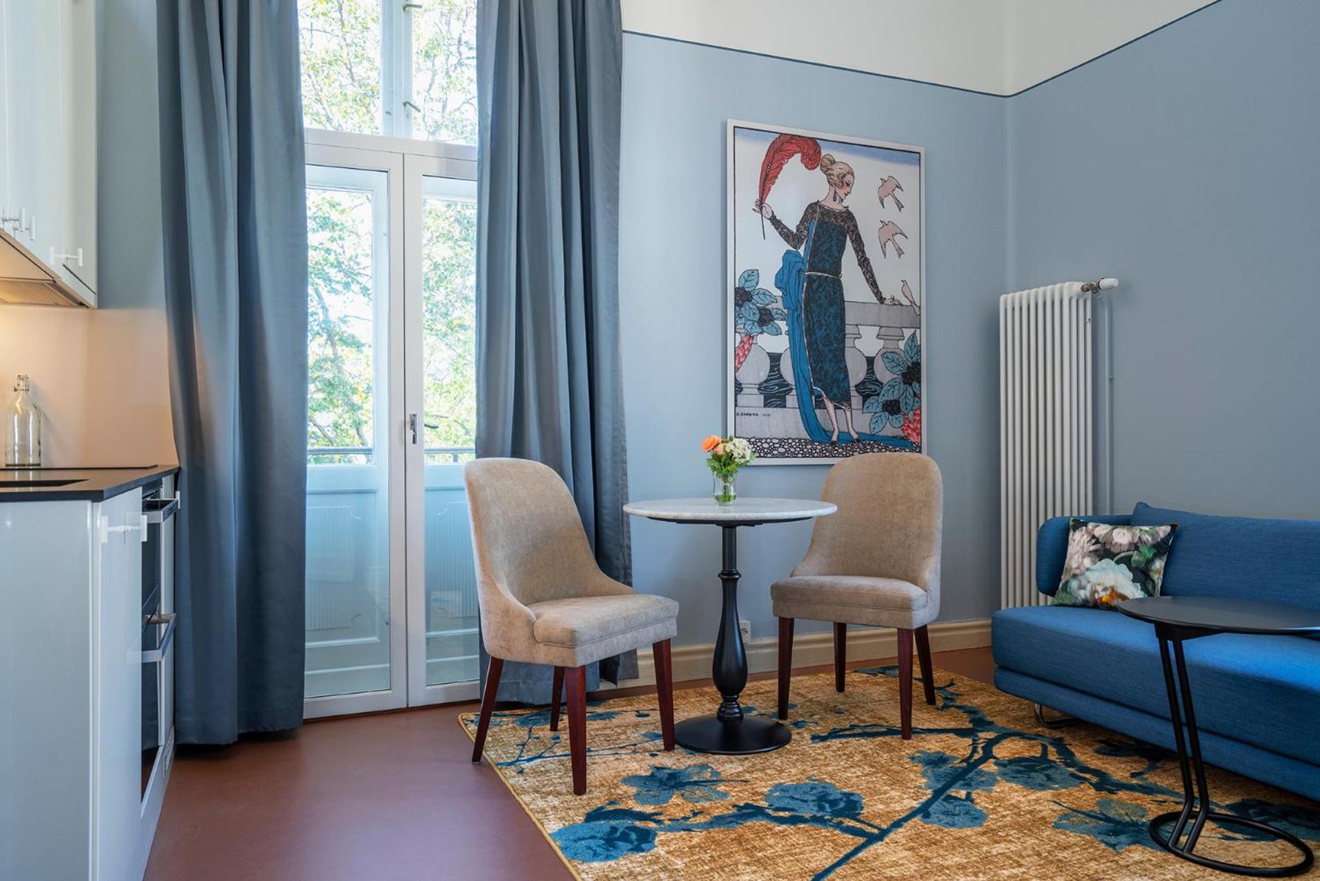 One Bedroom Apartment