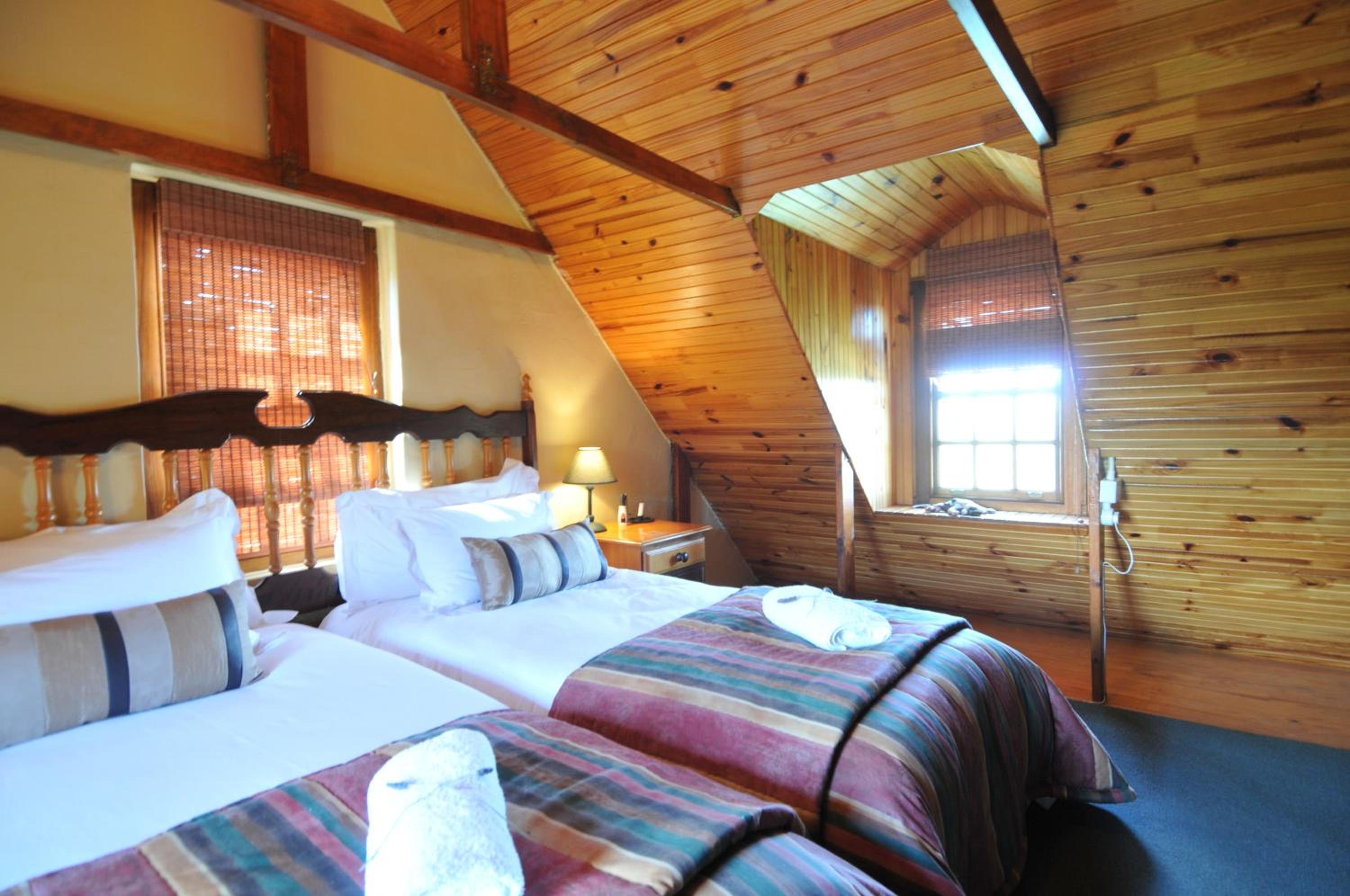 Quadruple Room with Mountain View photo 3
