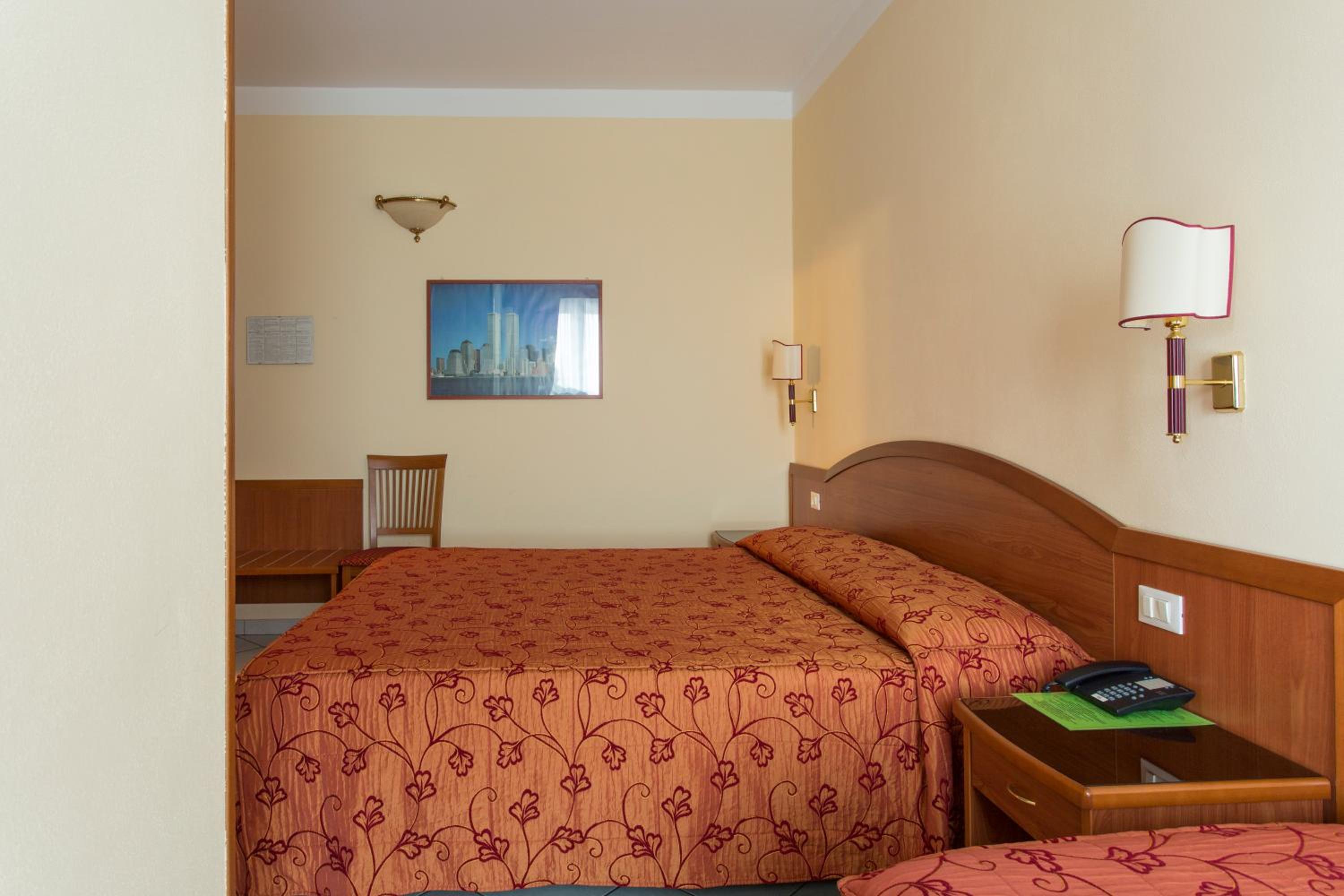 Triple Room - Photo 1