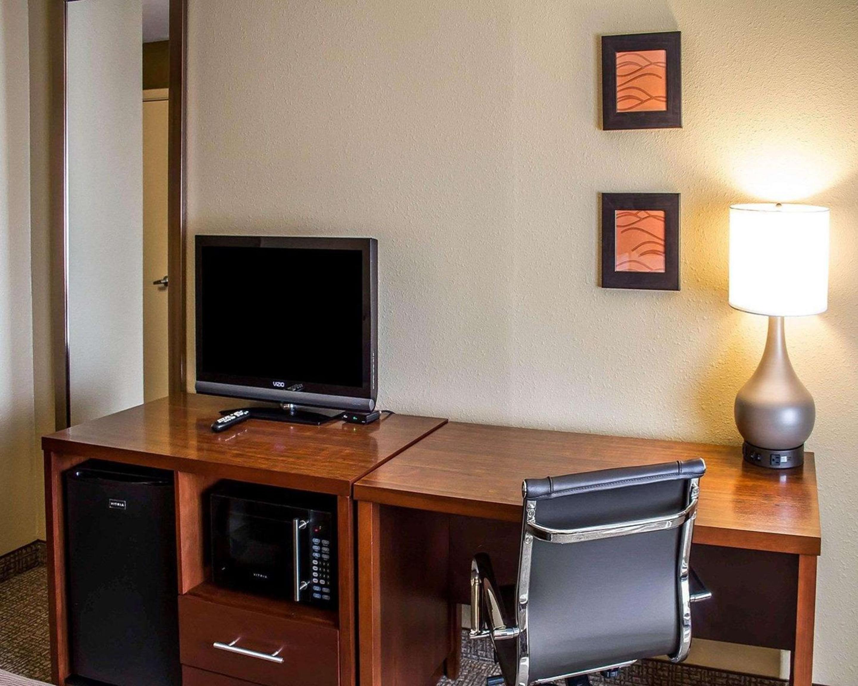 King Room - Disability Access photo 2