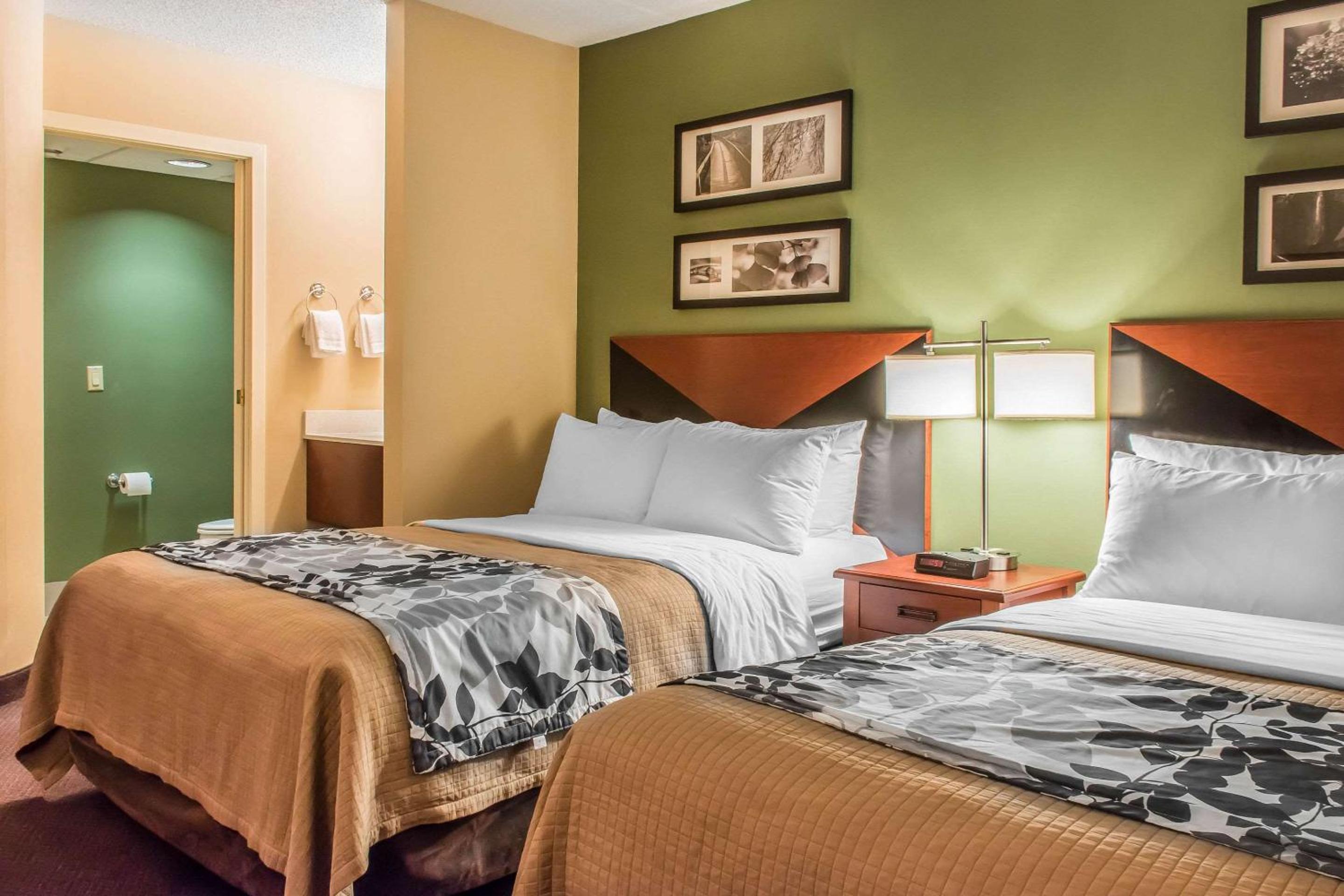 Double Room with Two Double Beds - Non-Smoking - Photo 5