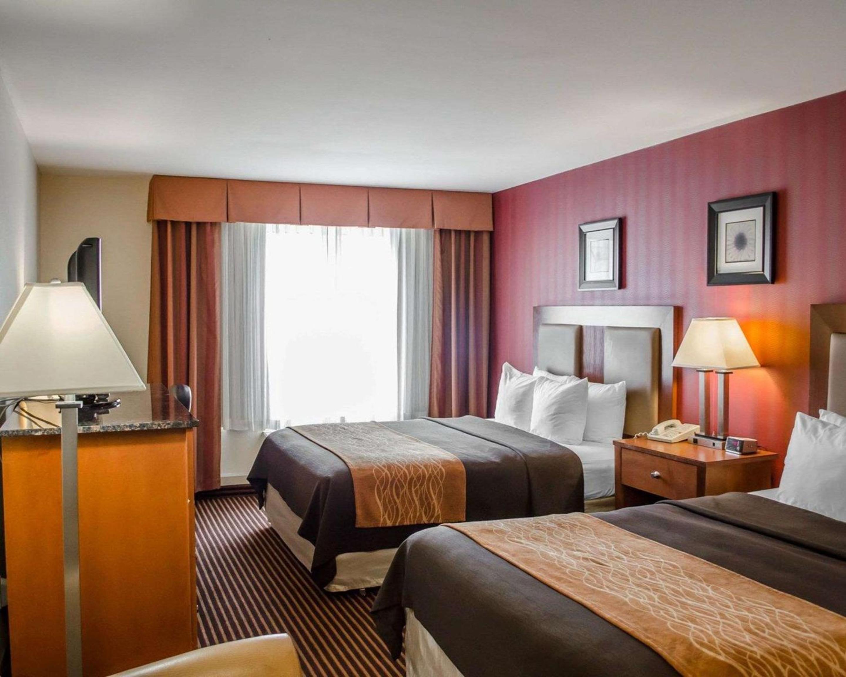 Queen Room with Two Queen Beds - Photo 1