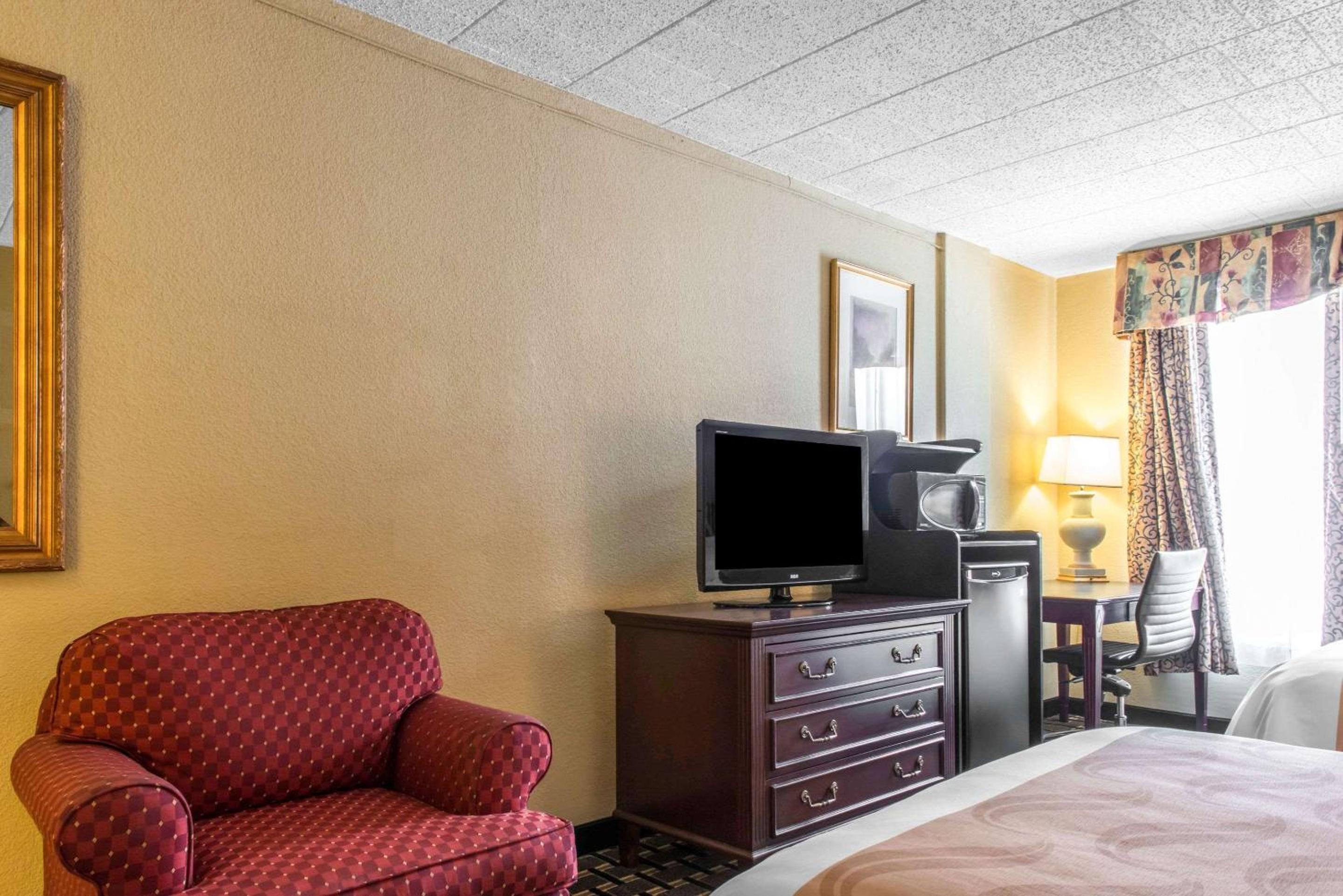 Standard Double Room - Non-Smoking photo 1