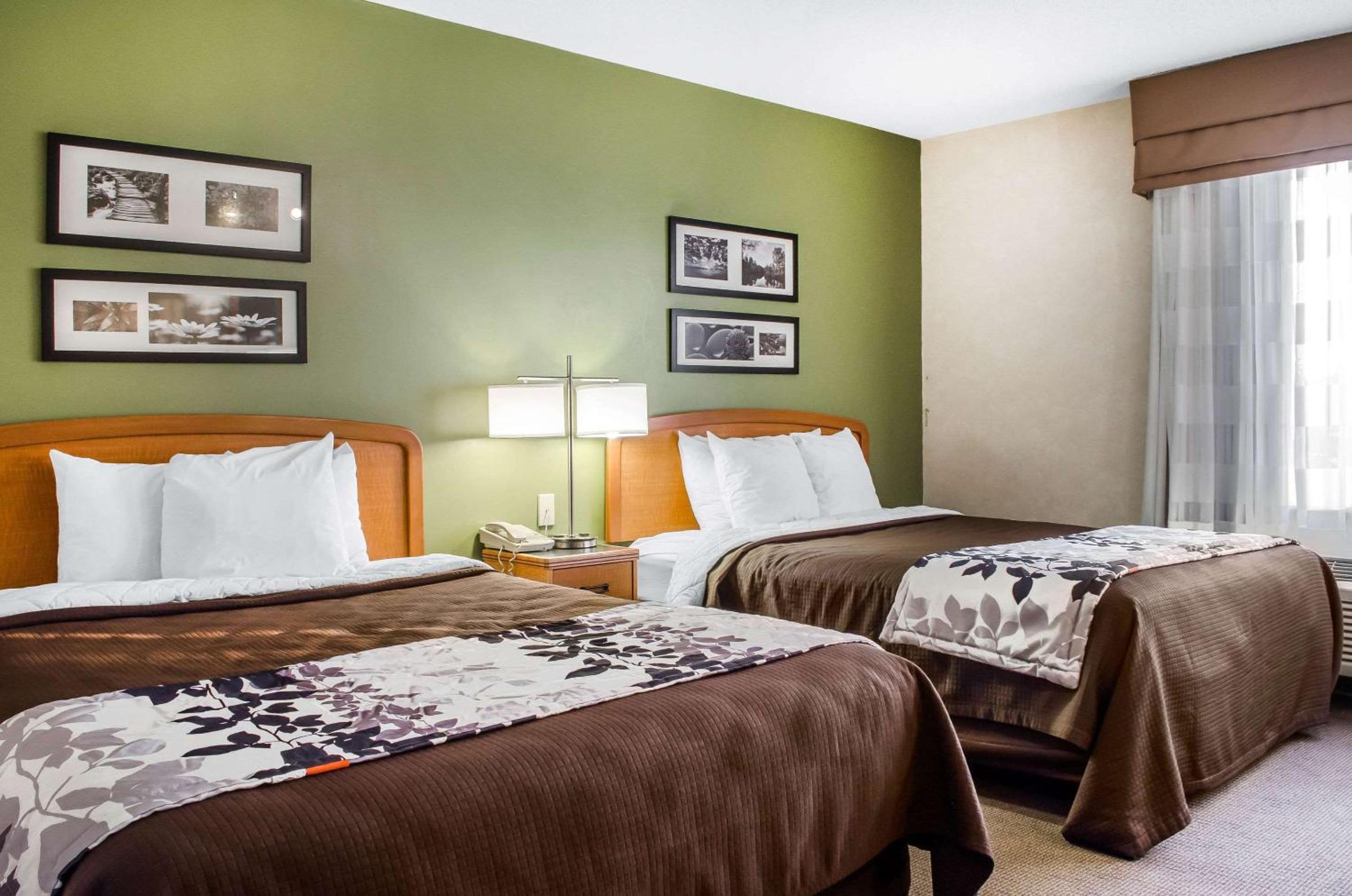 Double Room with Two Double Beds - Non-Smoking - Photo 1
