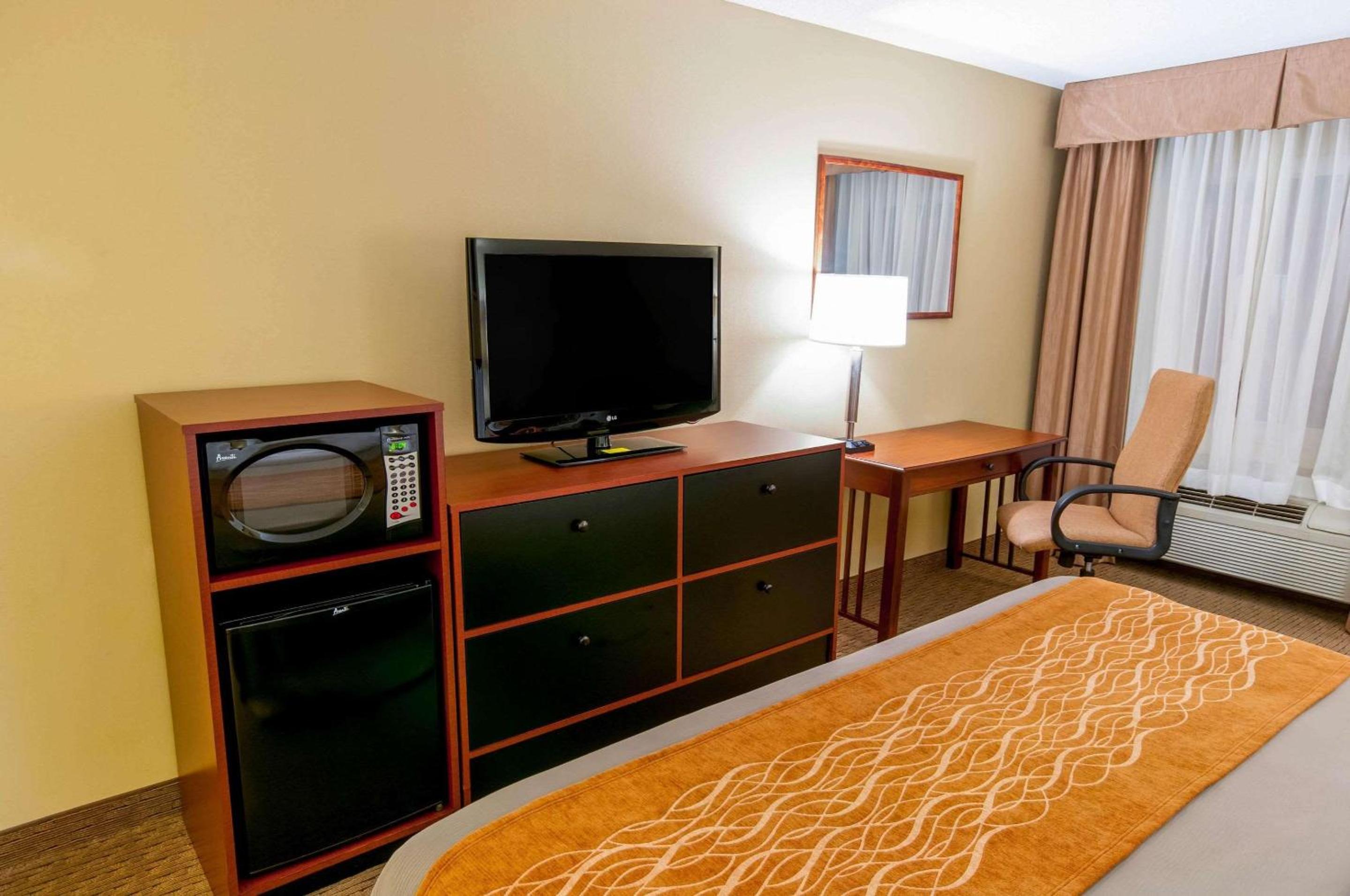 Queen Room - Accessible/Nonsmoking - Photo 2