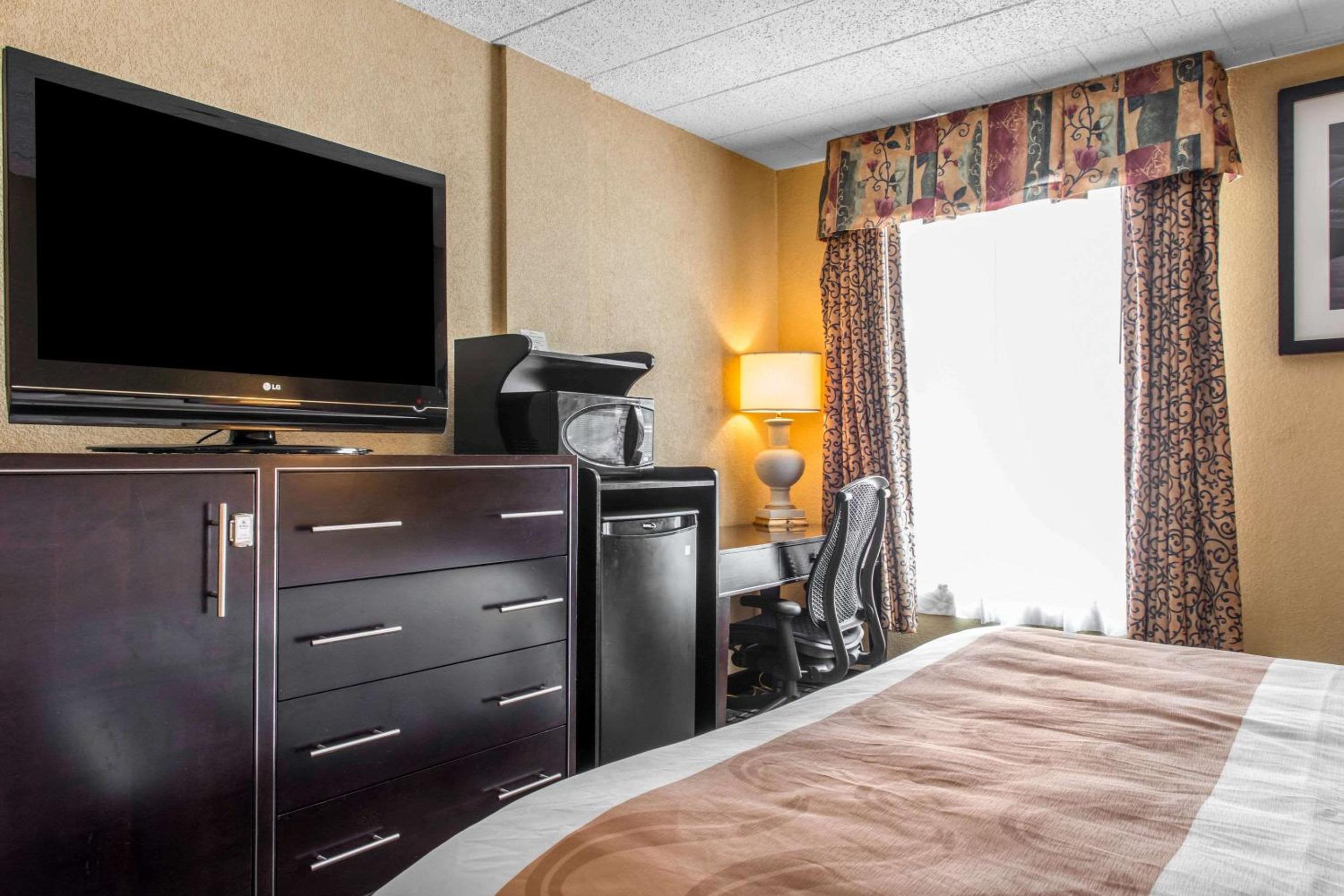 King Room - Disability Access/Non-Smoking photo 2