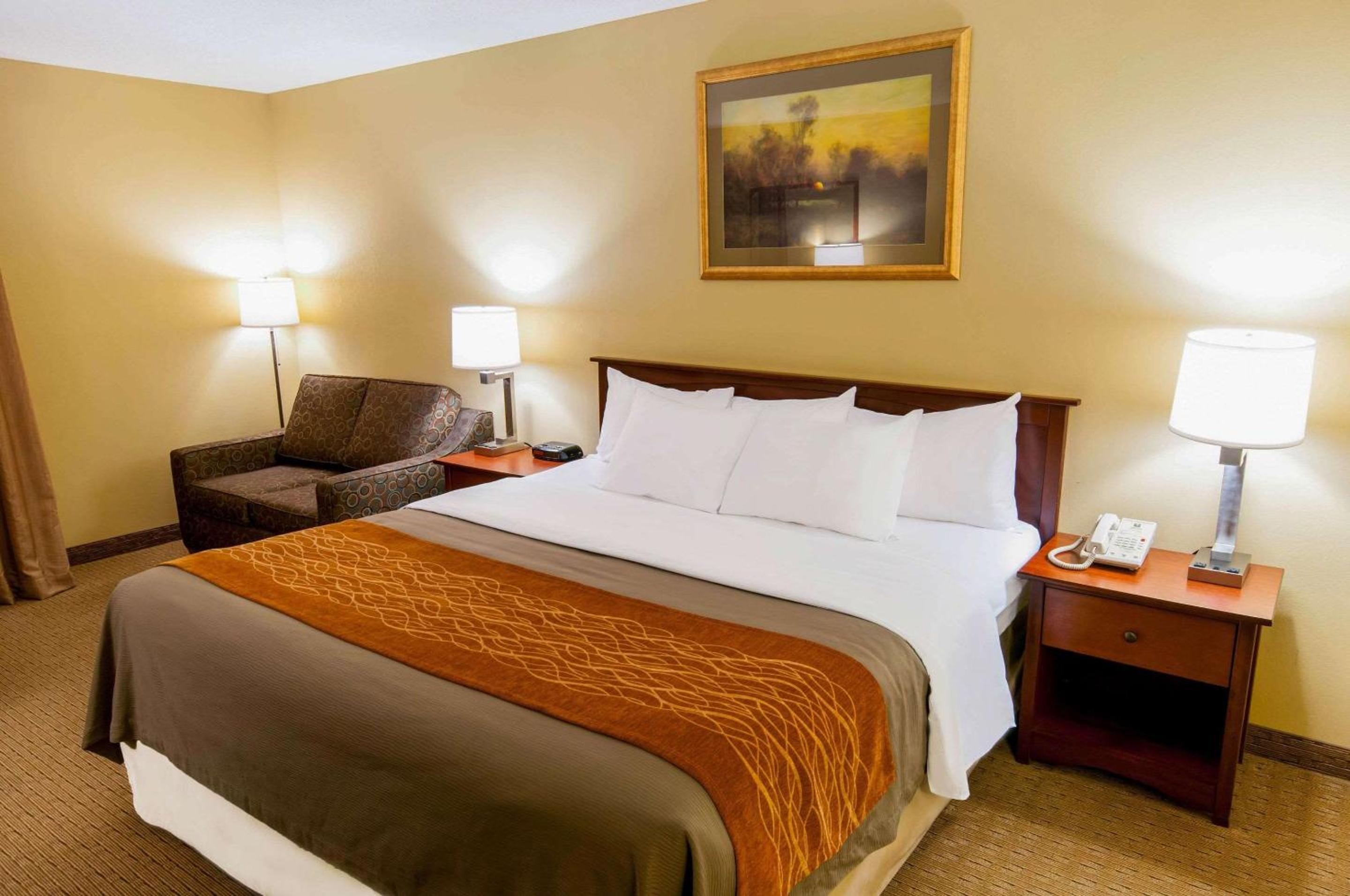 Non-Smoking - King Room - Photo 3