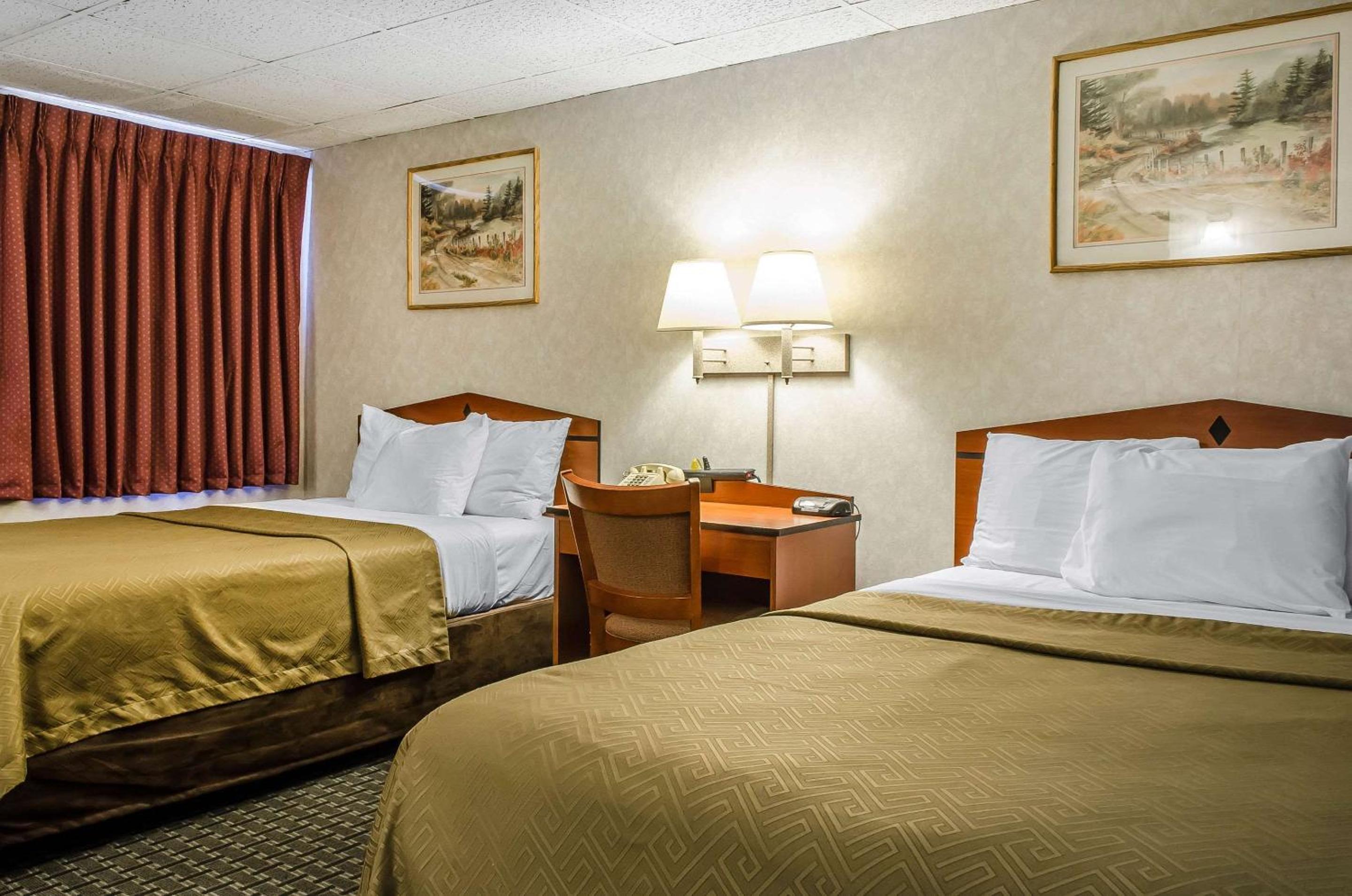 Double Room With Two Double Beds - Non-Smoking - Photo 3