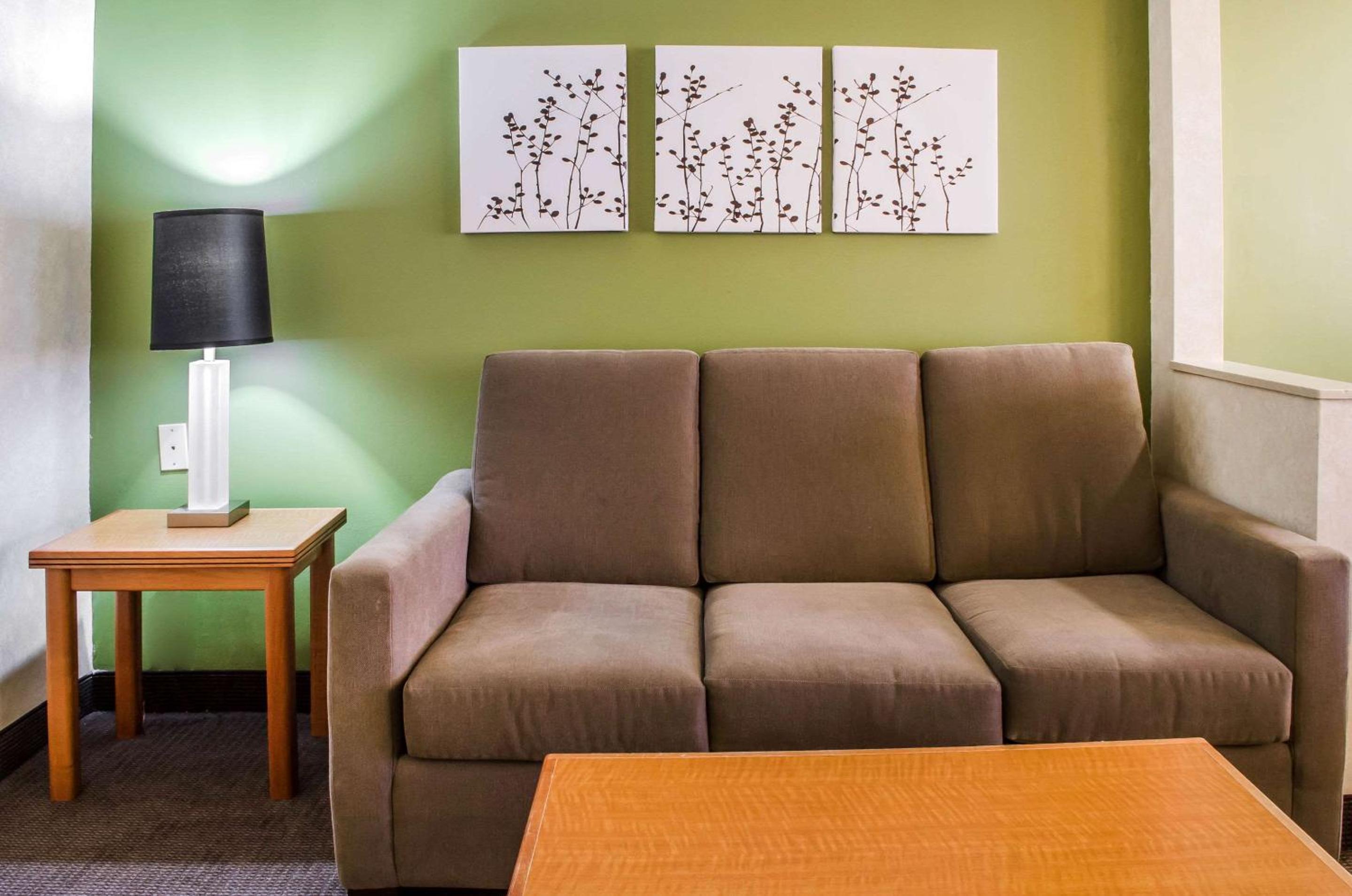 Suite with Two Double Beds - Photo 6