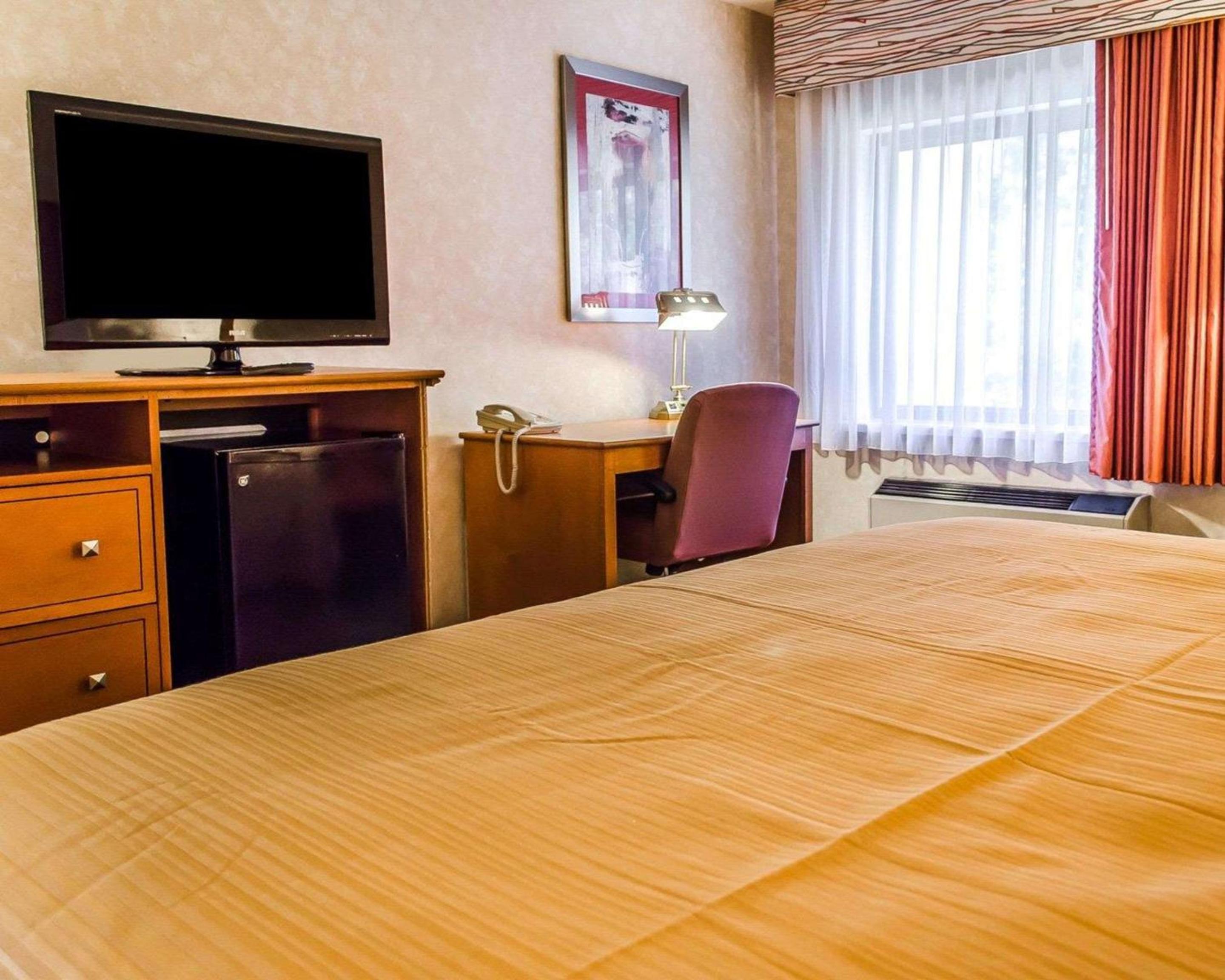 Business Room - Non-Smoking - Photo 2