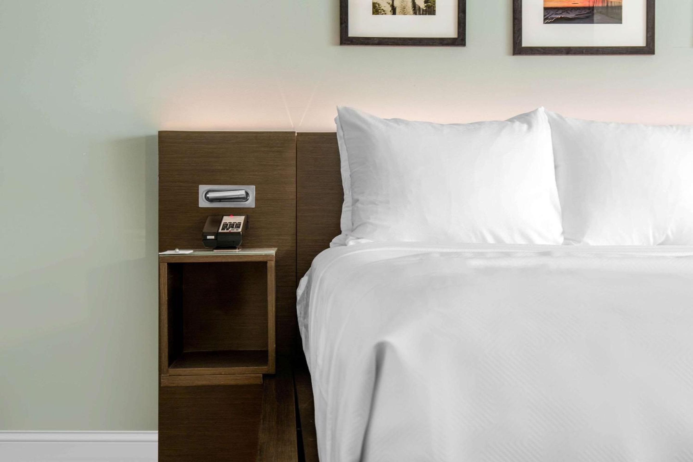 2 King Beds, Executive Suite, Non-Smoking photo 2