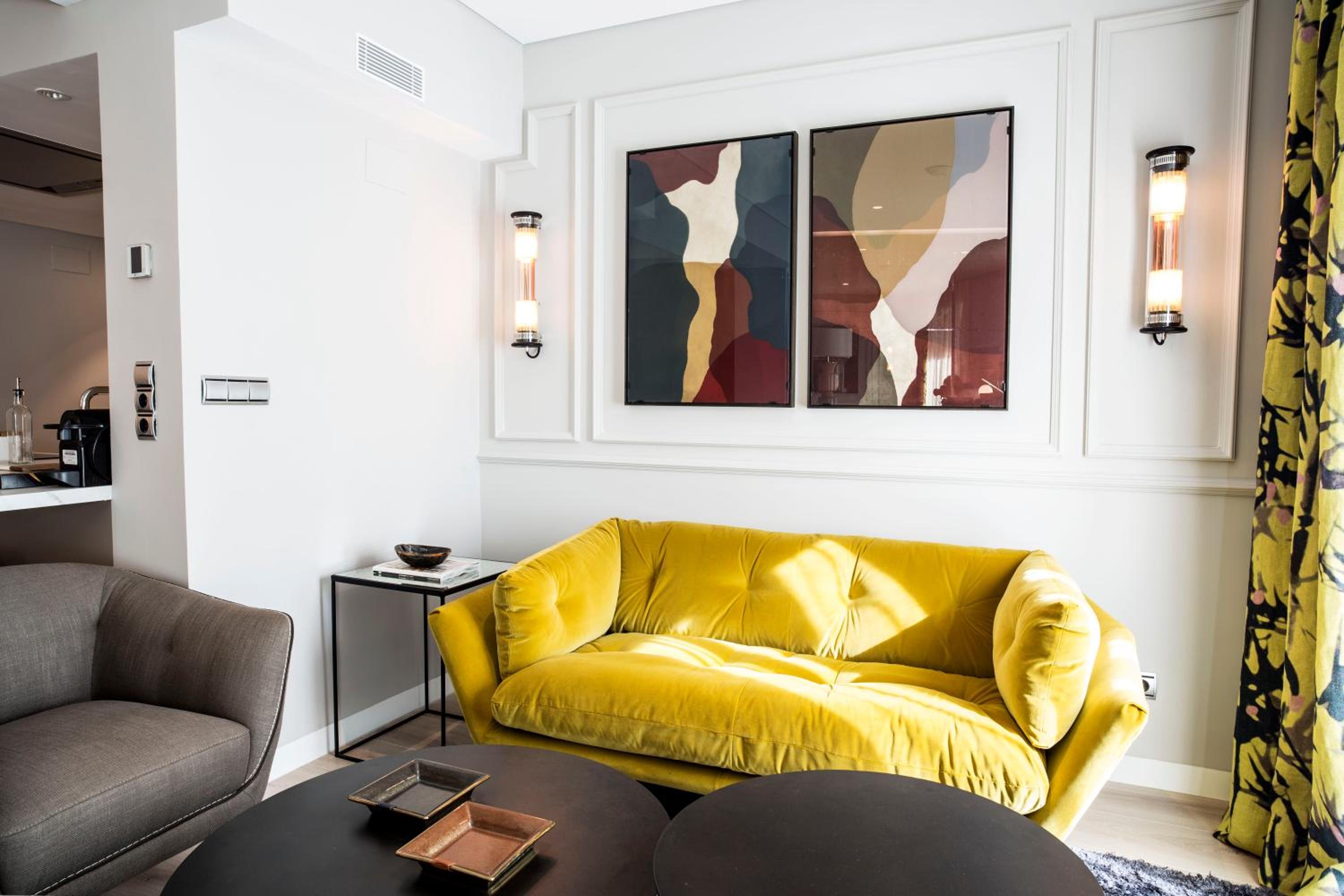 Apartment photo 2
