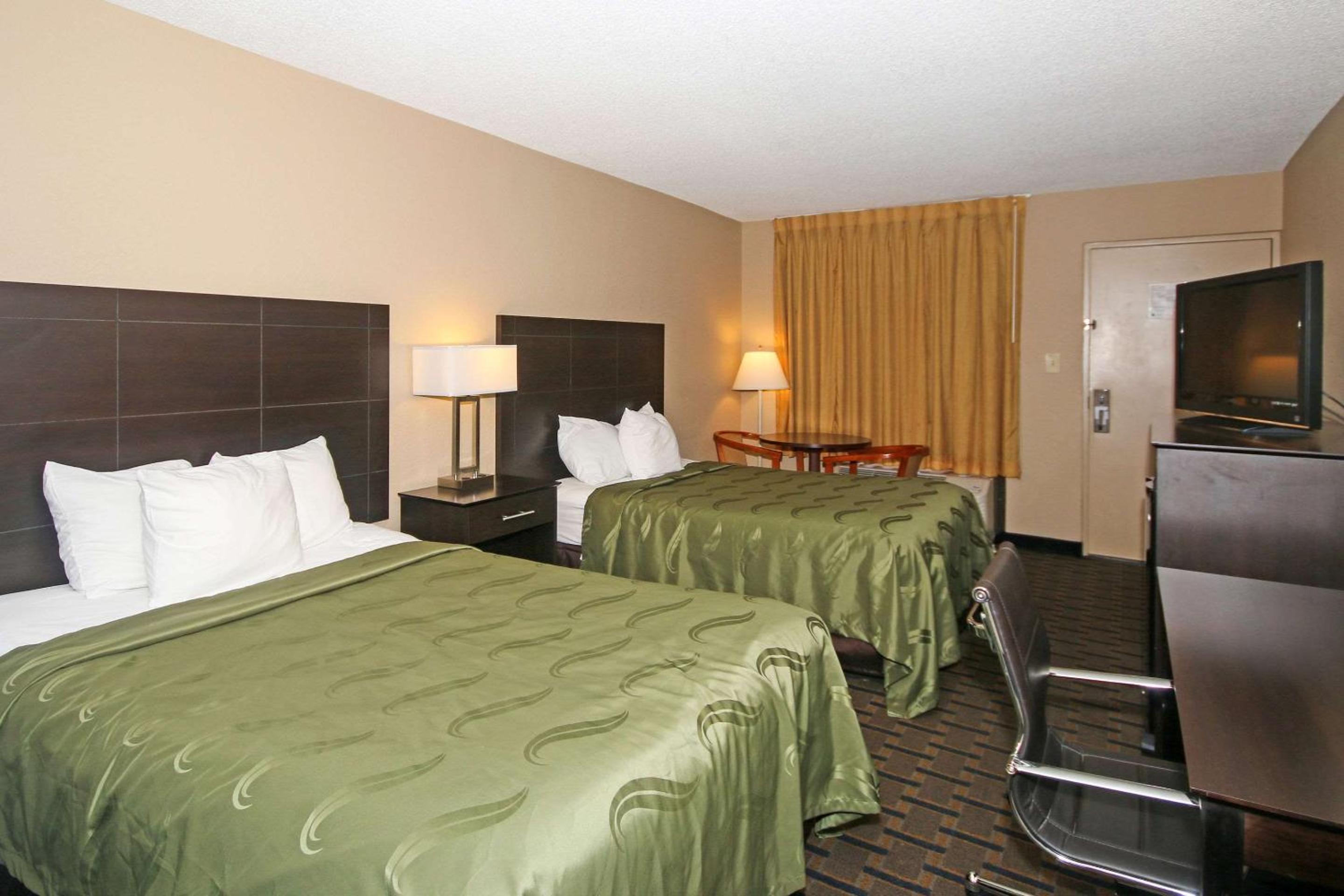 Double Room With Two Double Beds - Non-Smoking photo 1