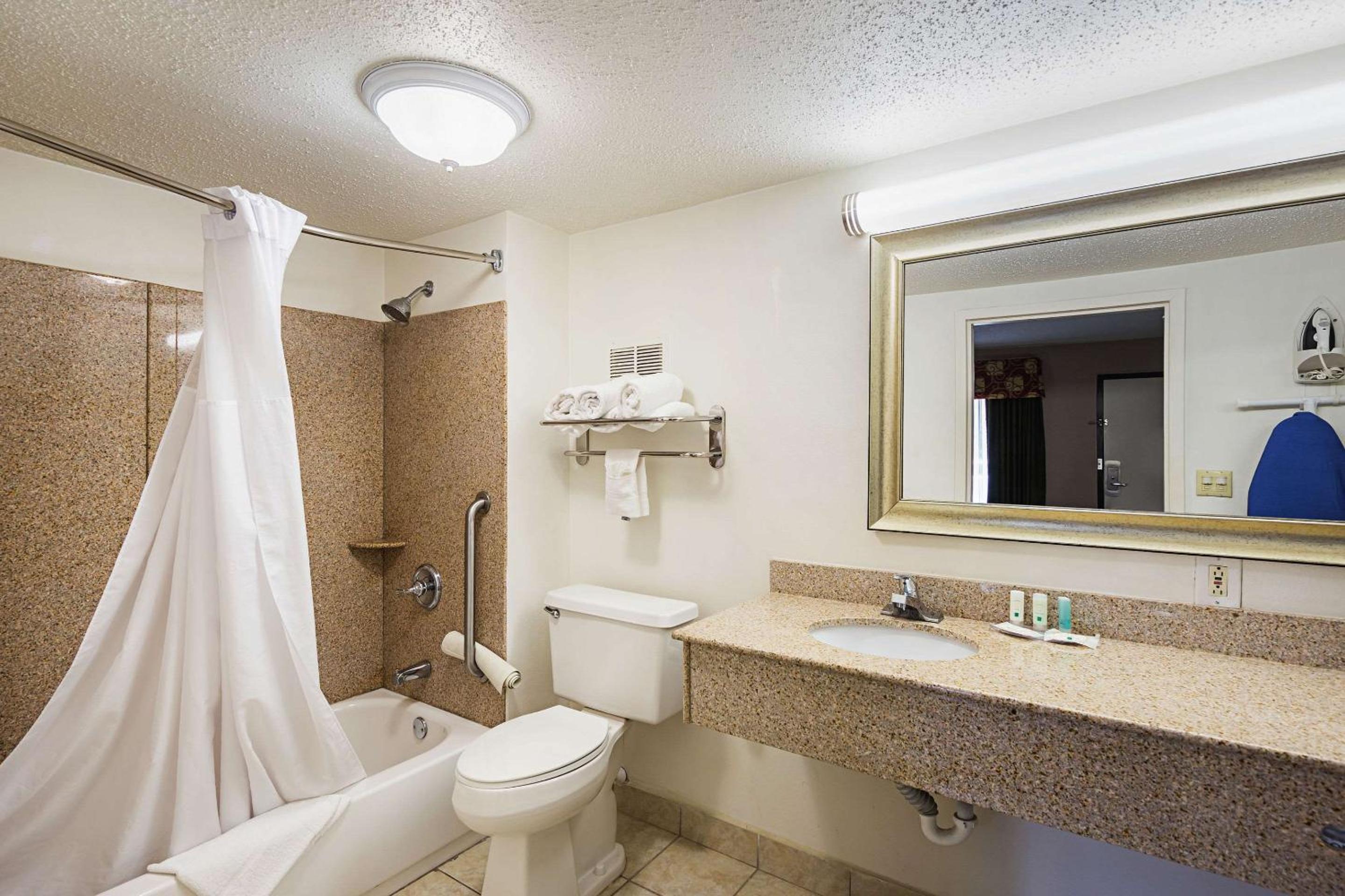 Quality Inn & Suites Greenville - Haywood Mall, Φωτογραφία 4