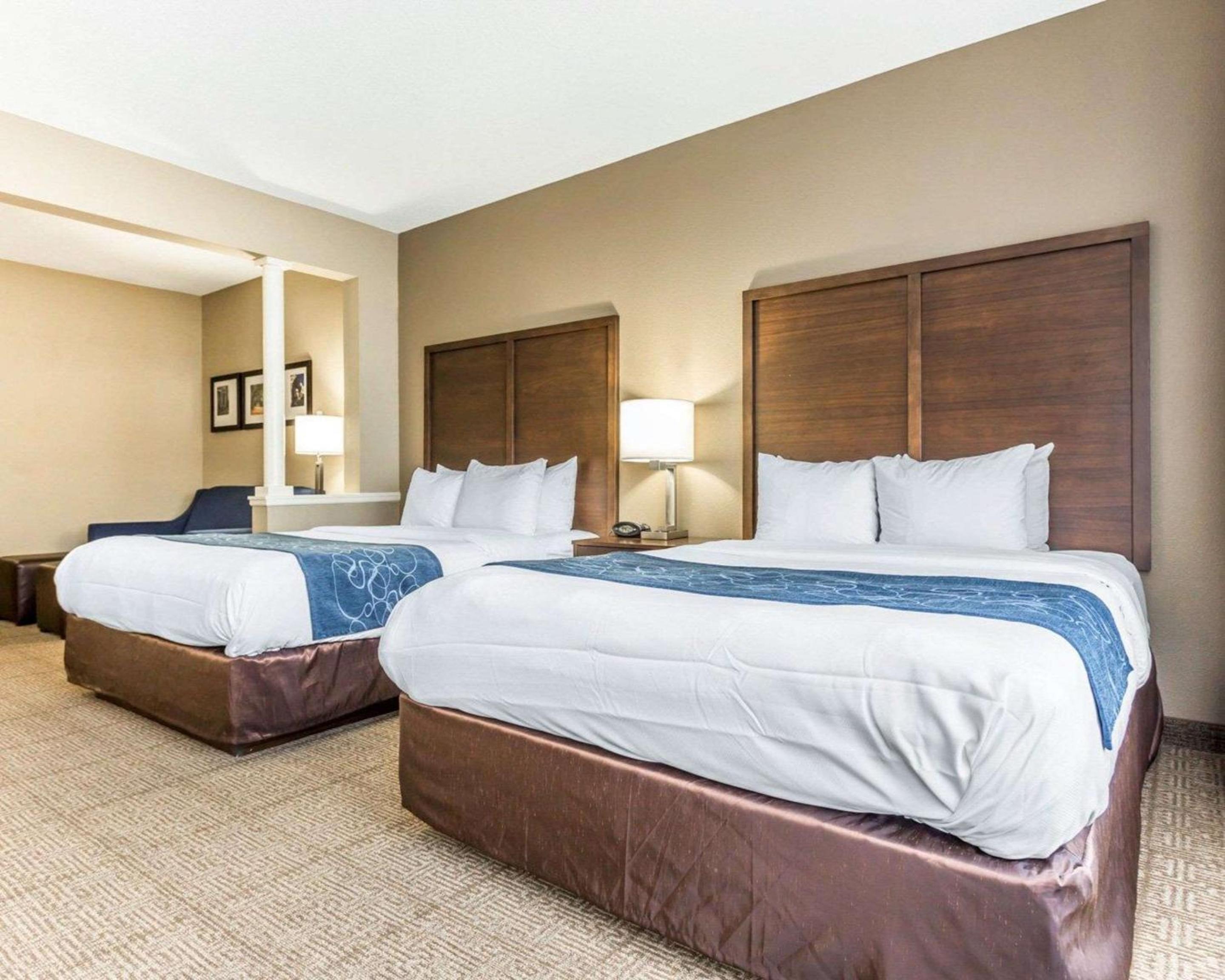 Comfort Suites at Isle of Palms Connector, Photo 2