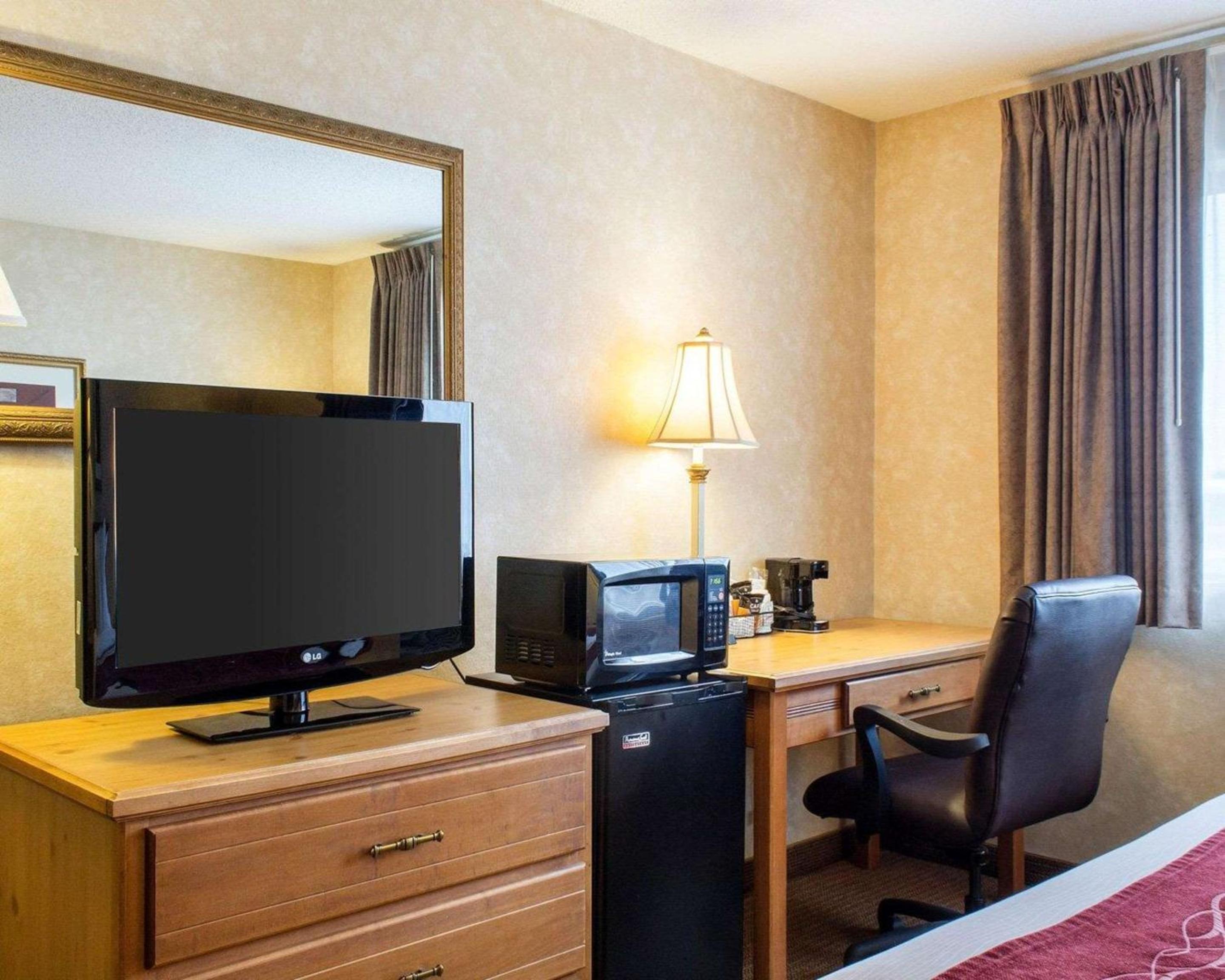 Queen Room - Accessible/Nonsmoking - Photo 1
