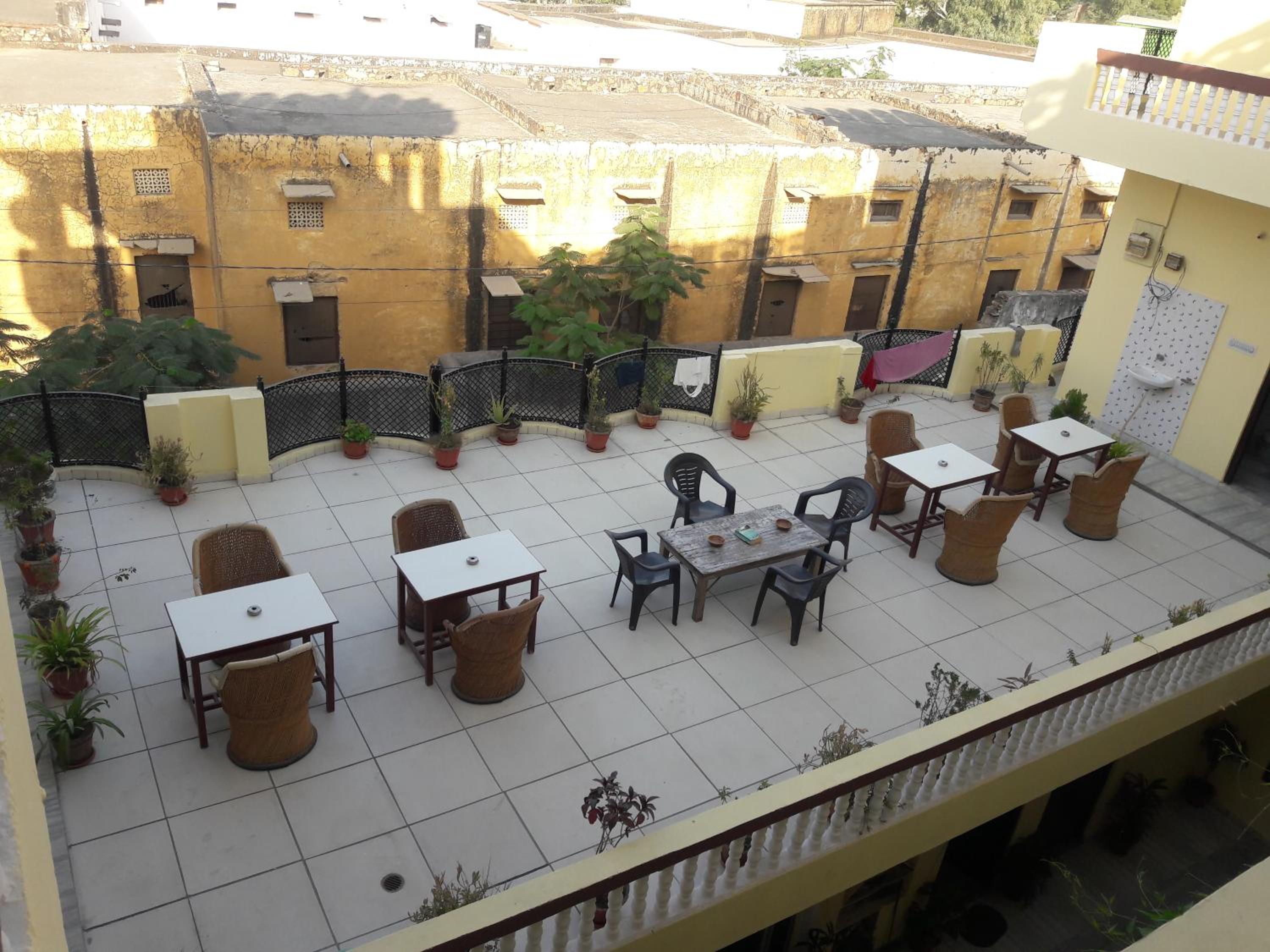Queen Room with Balcony photo 2