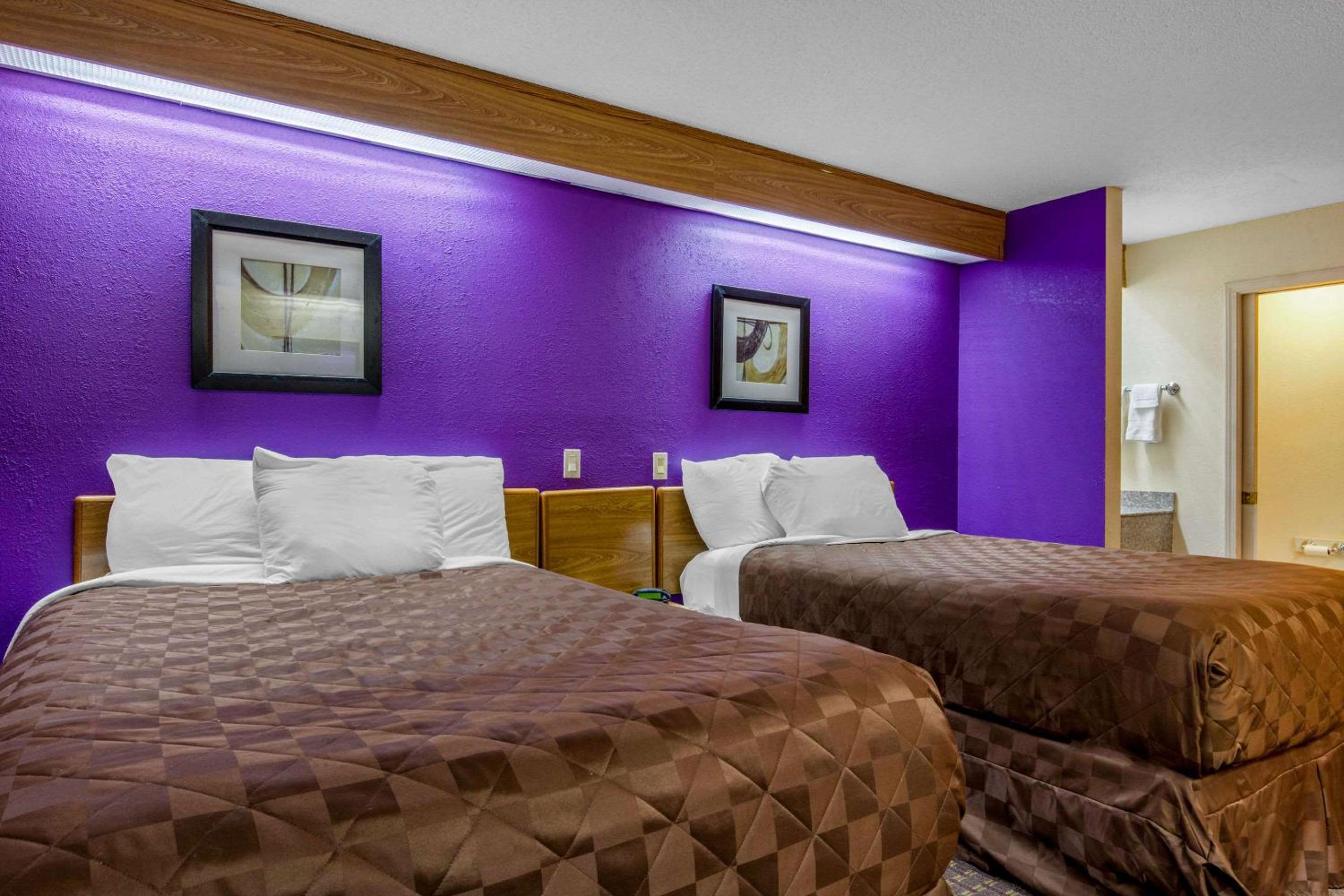 2 Full Bed Smoking - Photo 1