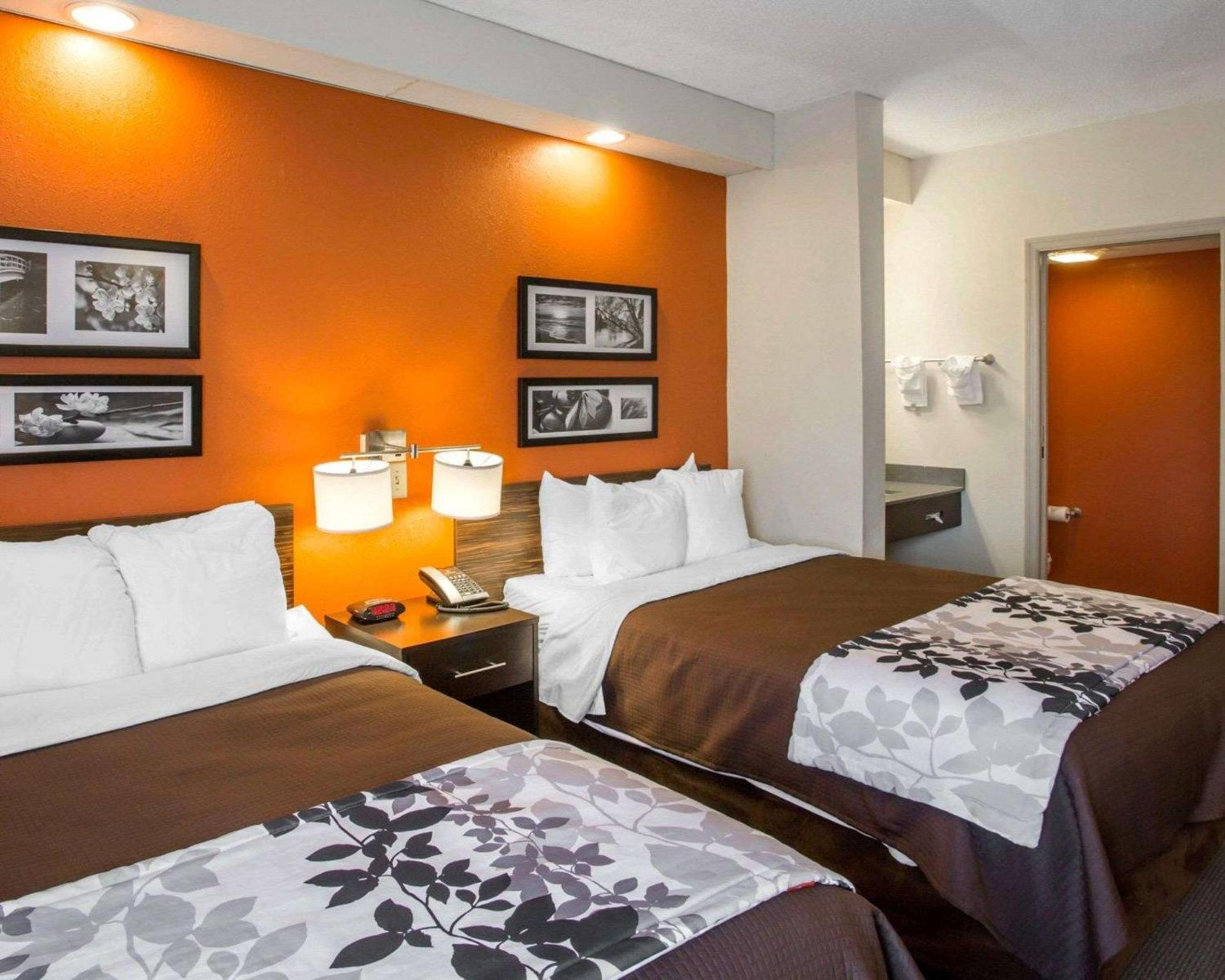 Double Room with Two Double Beds - Non-Smoking - Photo 1
