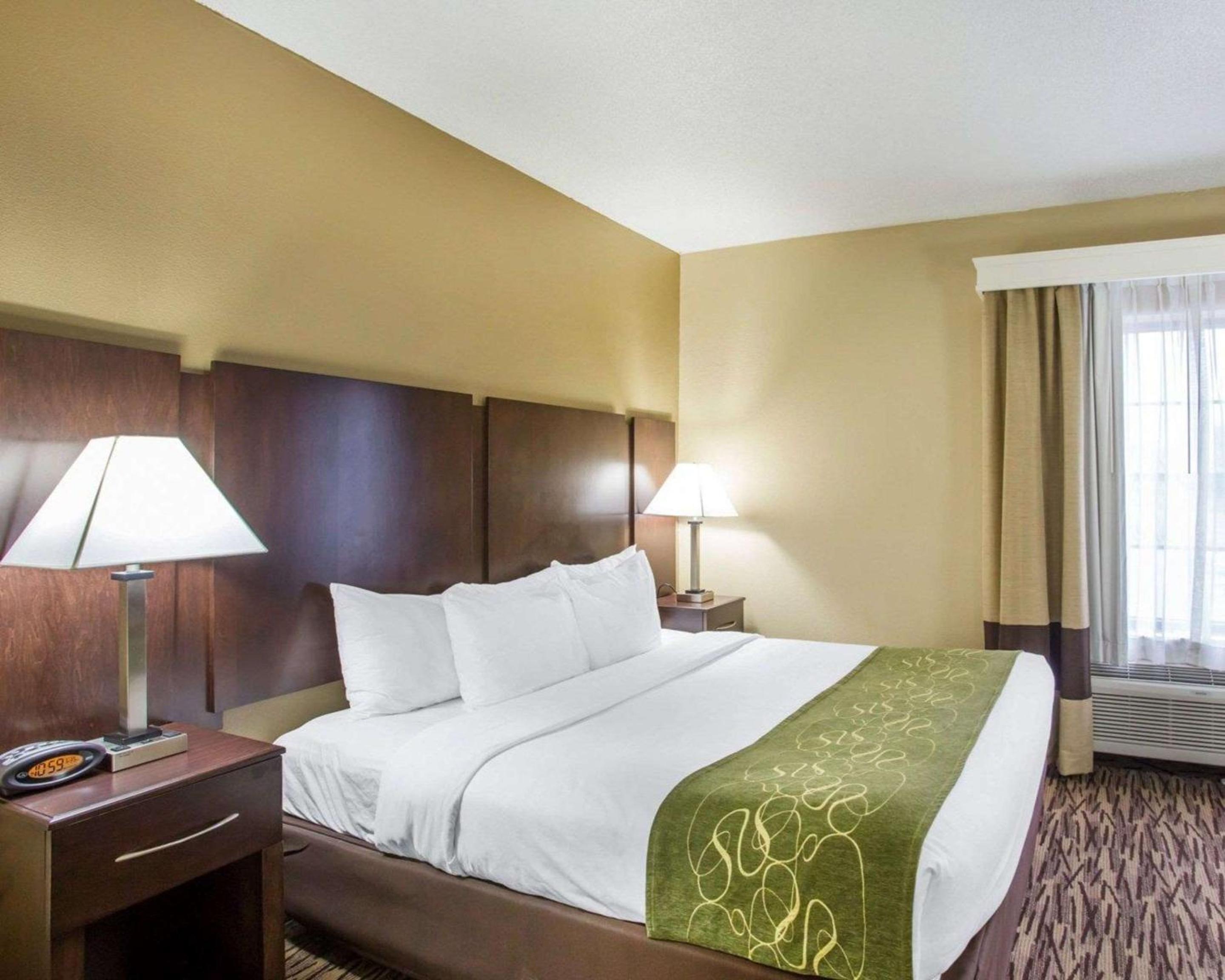 Standard King Room - Photo 1