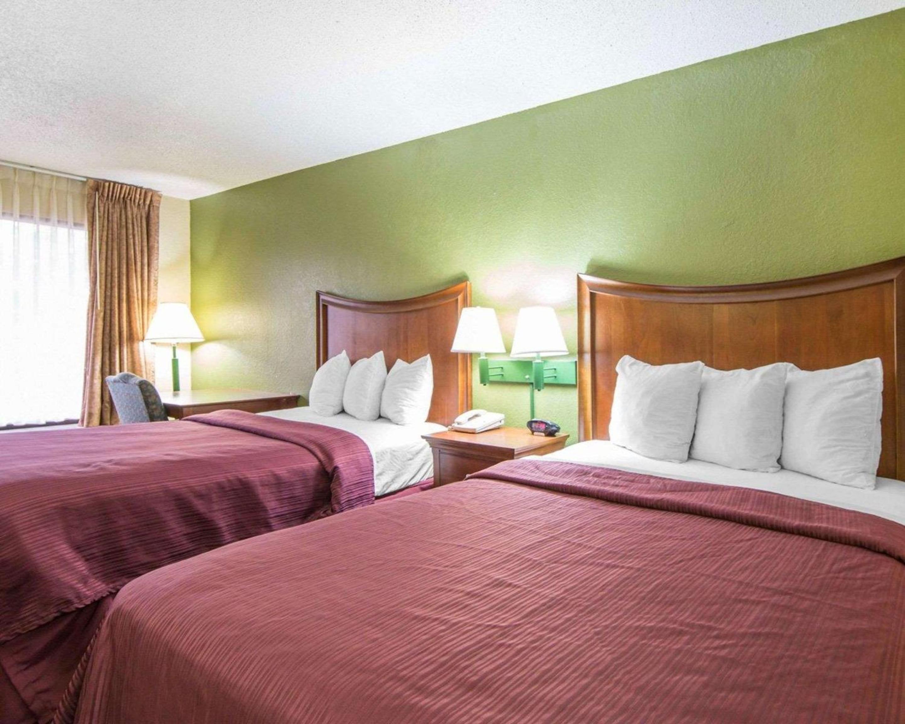 Double Room with Two Double Beds - Non-Smoking - Photo 7